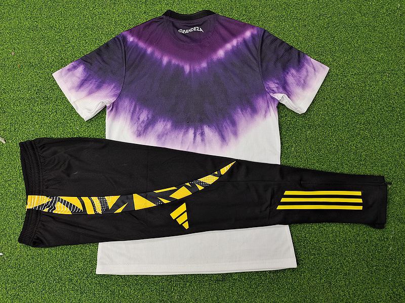 Real Madrid Training Kit 