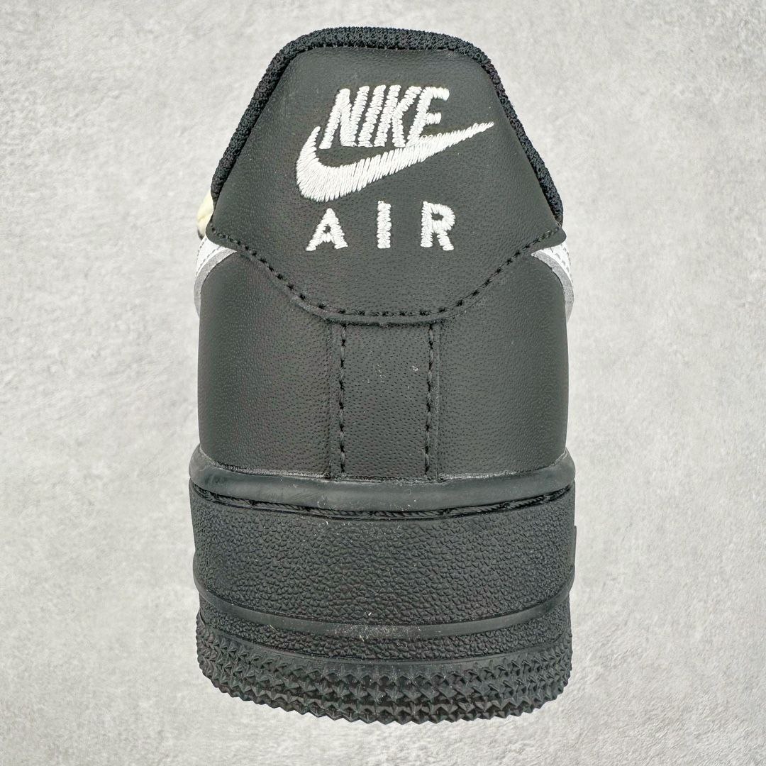 Nike Air Force 1 Black