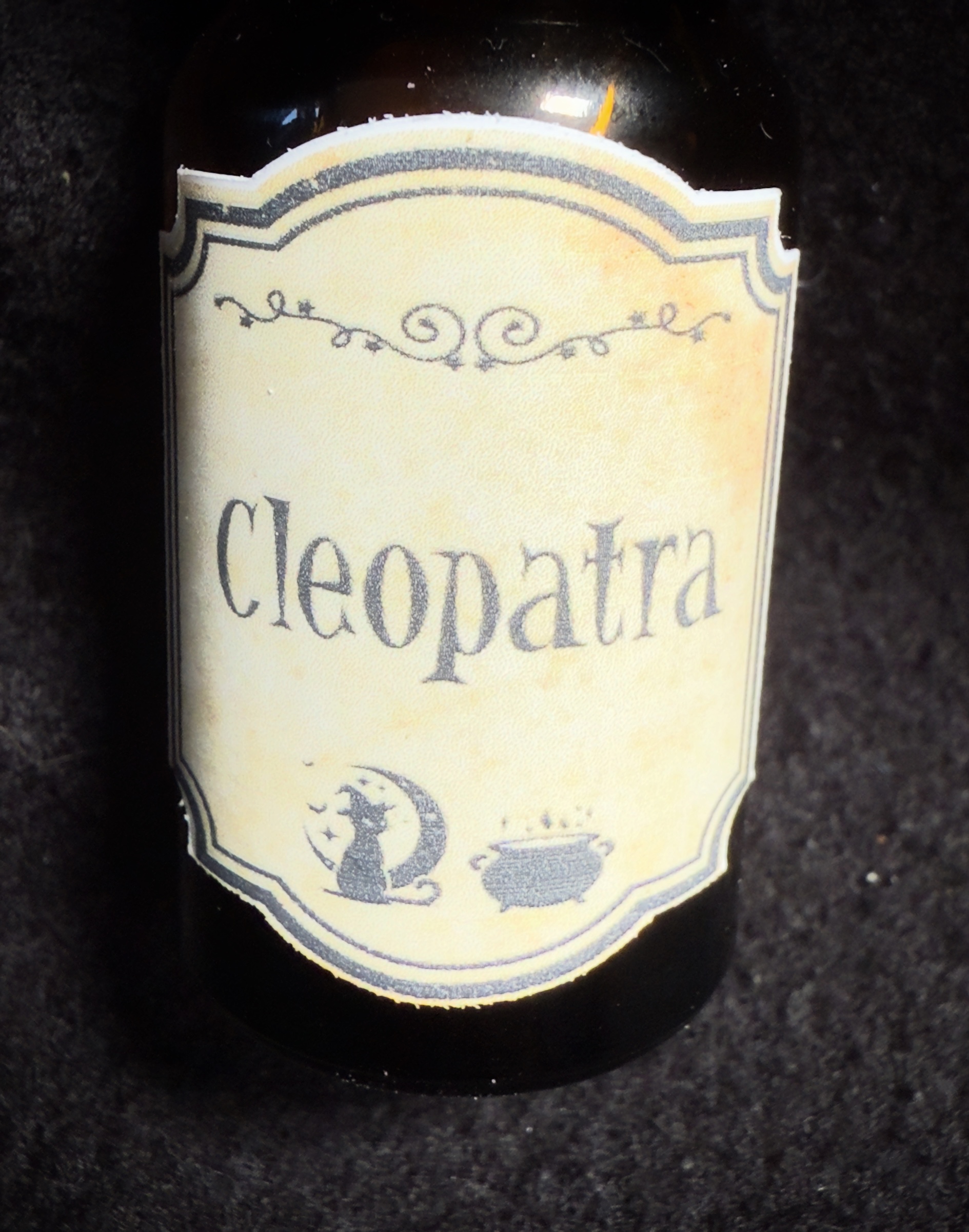 Cleopatra Oil