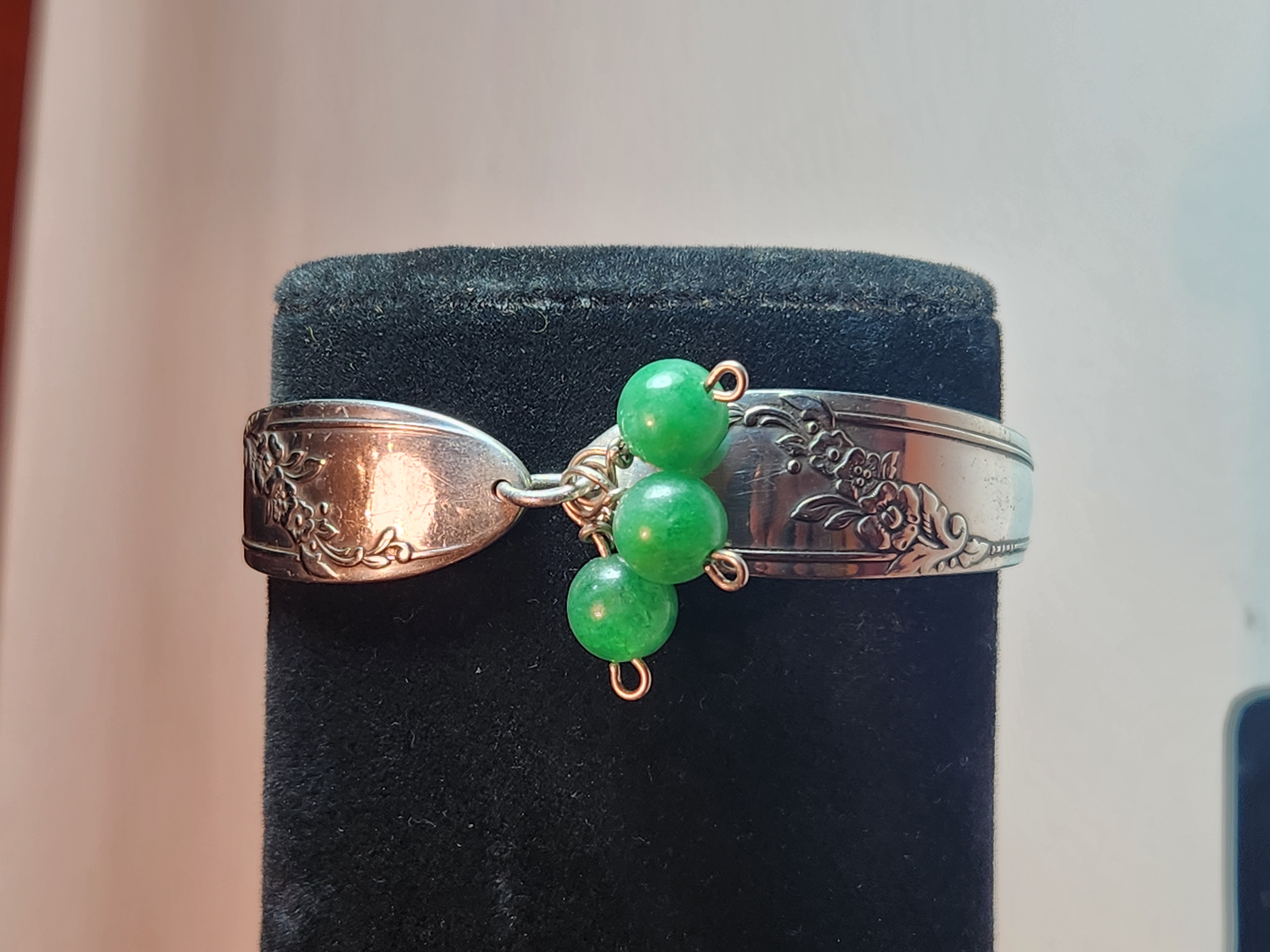 Green Jade Bead Bracelet | Queen Bess 1946 | Handmade by Coolee