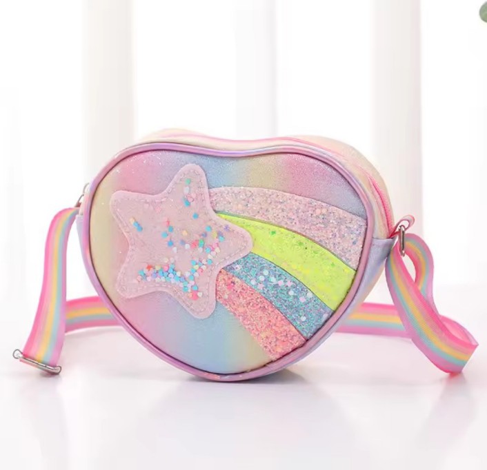 Bolso infantil en forma de corazón
