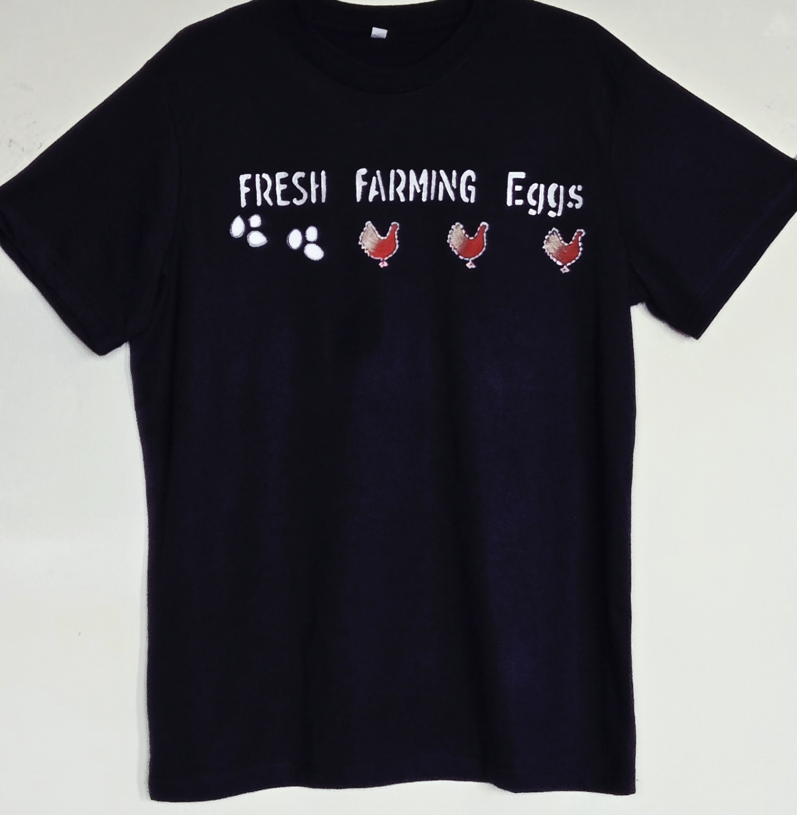 Non Gildan Fresh Farming Eggs T-shirt Medium size 