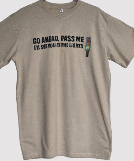 Non Gildan handpainted Graphic T-Shirt..Large size