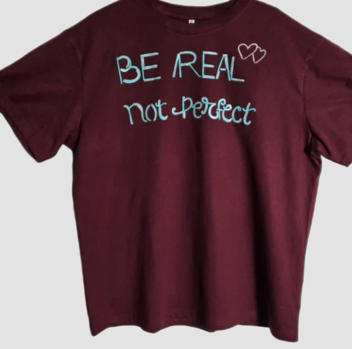 Non Gildan handpainted Maroon Graphic Tee..XL size 