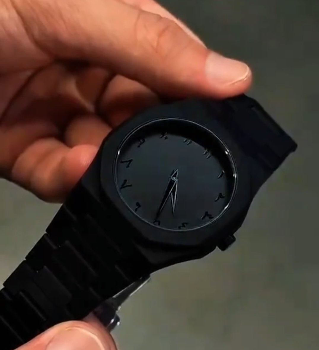 Black Arabic Aura Wristwatch