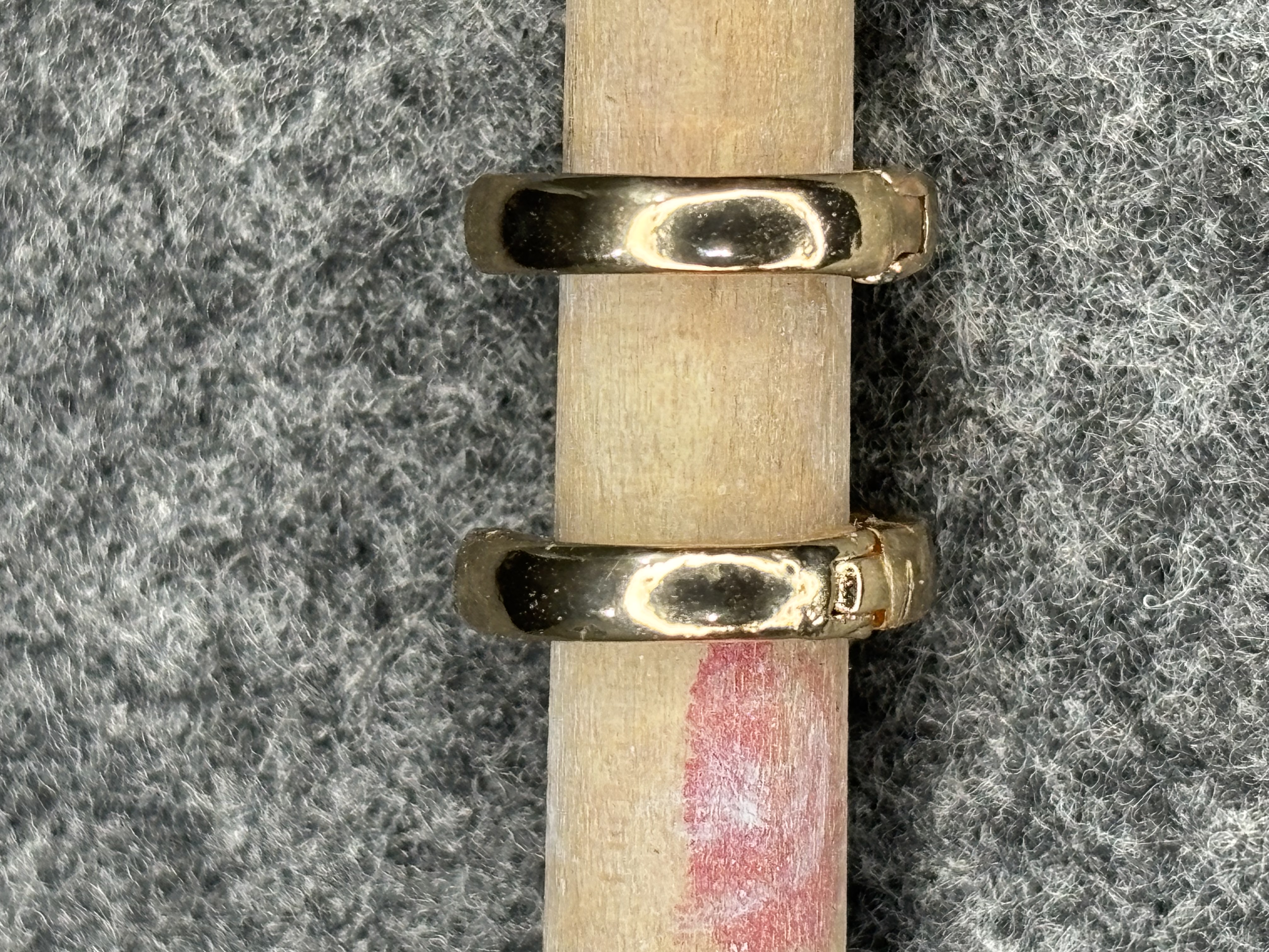 Minimalist Small Gold Color Huggies Hoop Earrings for Women Round Circle Tiny Ear Buckle Cartilage Punk Jewelry 5/8 inch with gift box