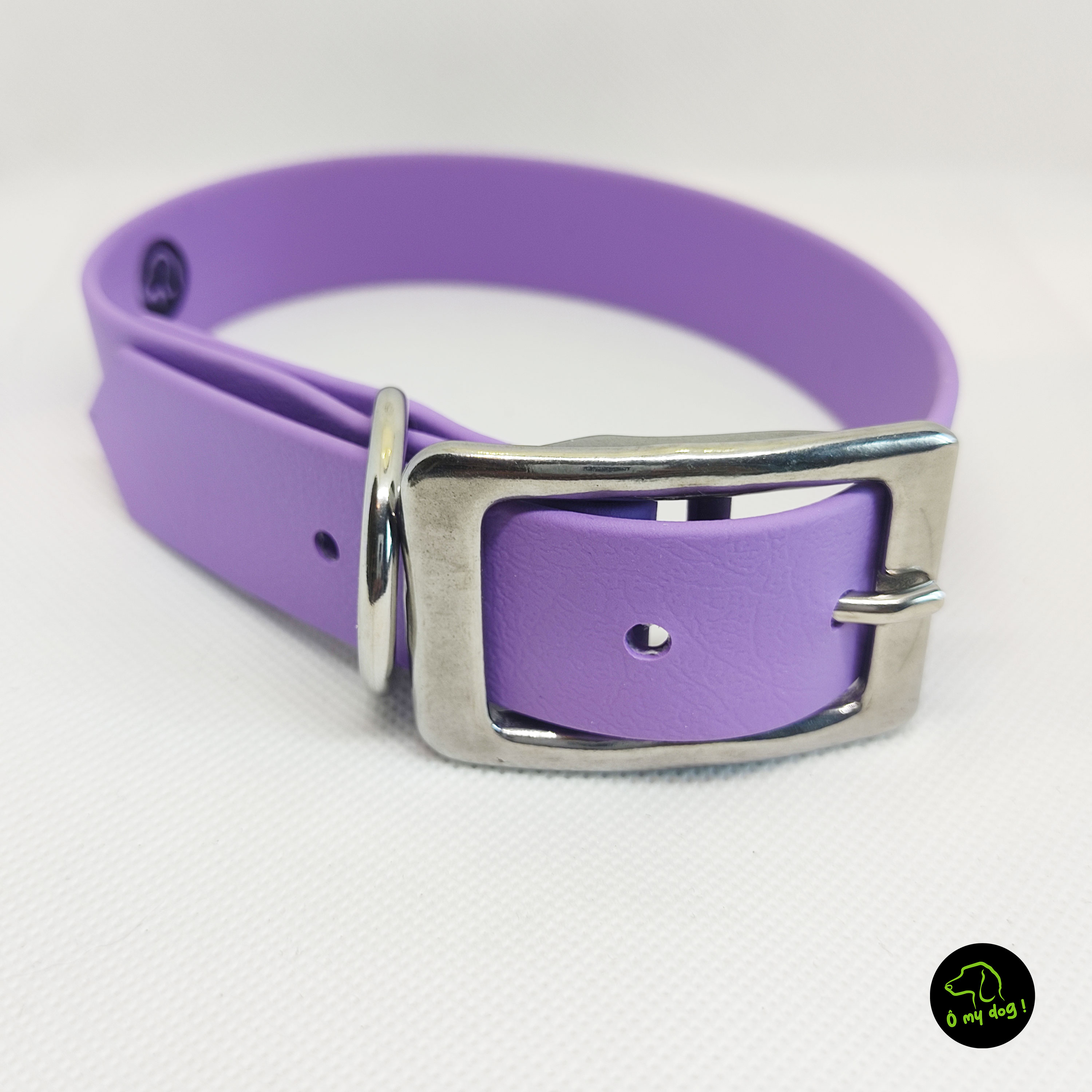 Collier M Uni