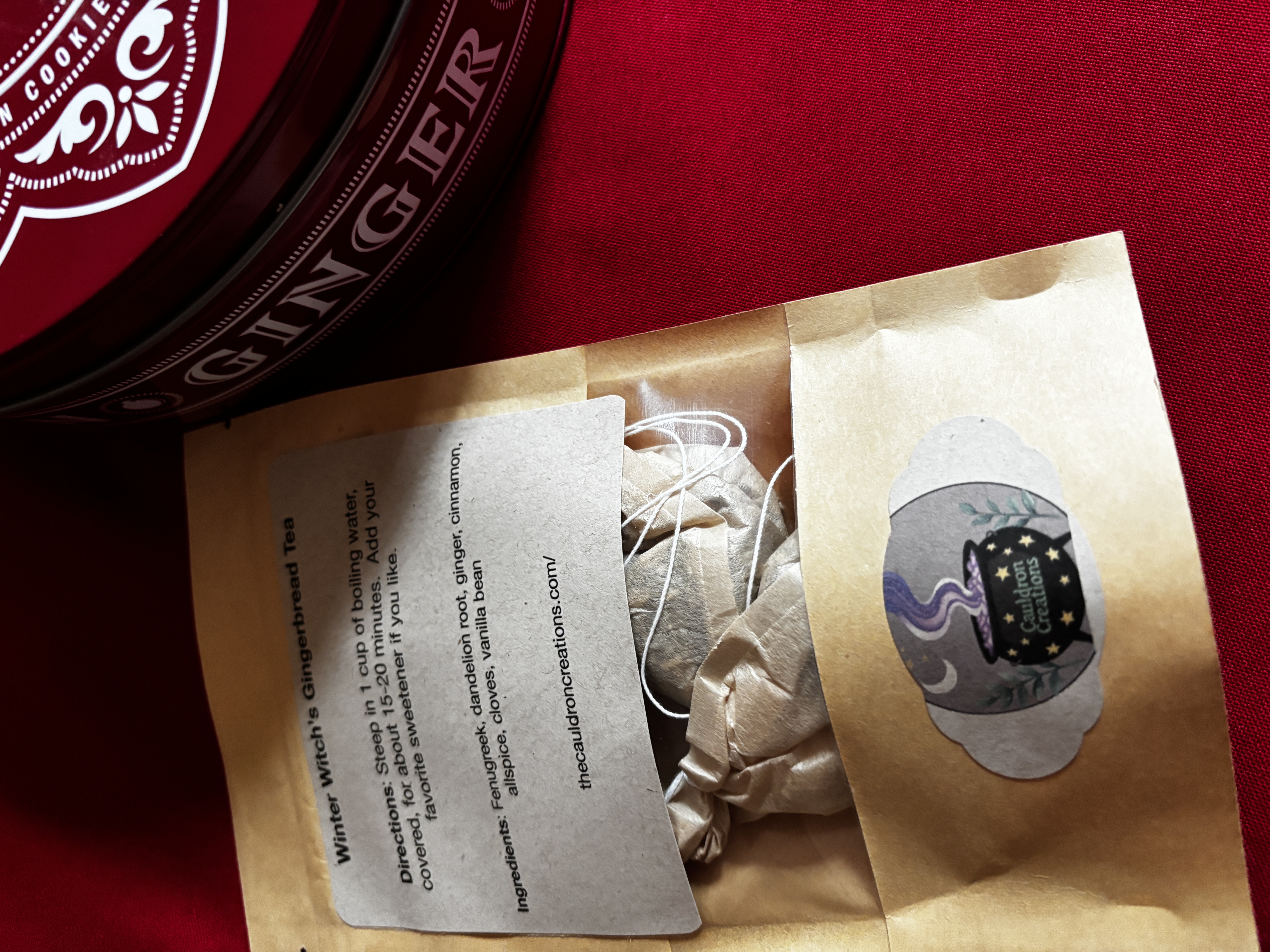 Winter Witch’s Gingerbread Tea (single tea bag or 7 teabags)