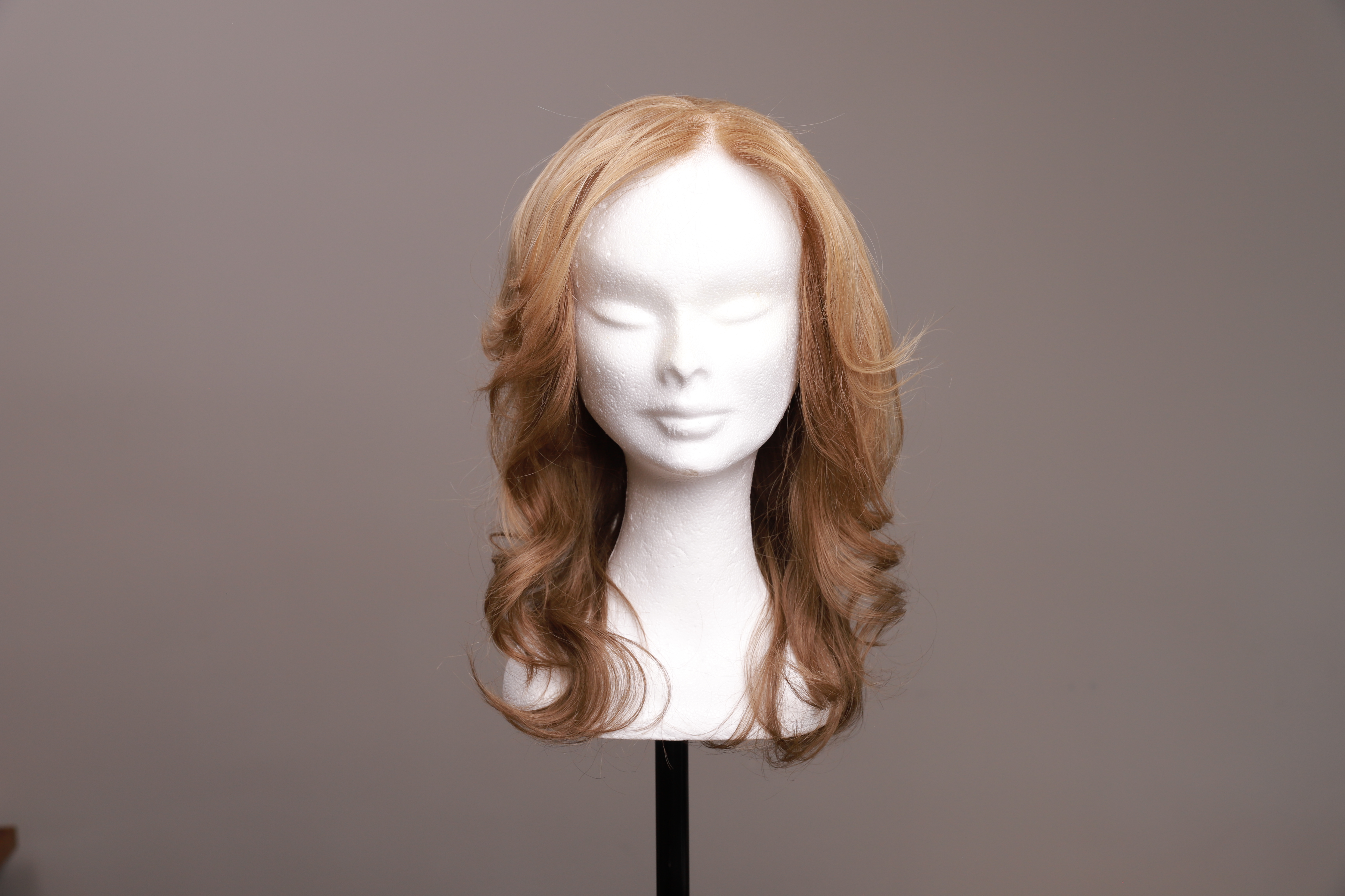 Perücke naturblond