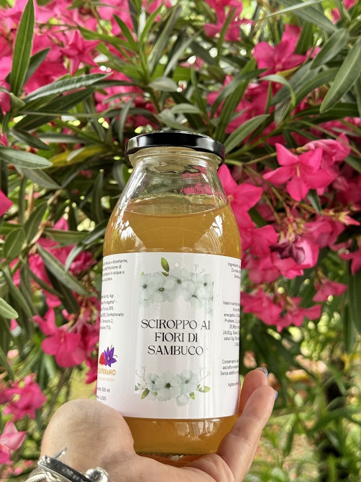 Sciroppo di Sambuco Artigianale Cascina Trucca: L'Essenza della Natura 0,450 ml