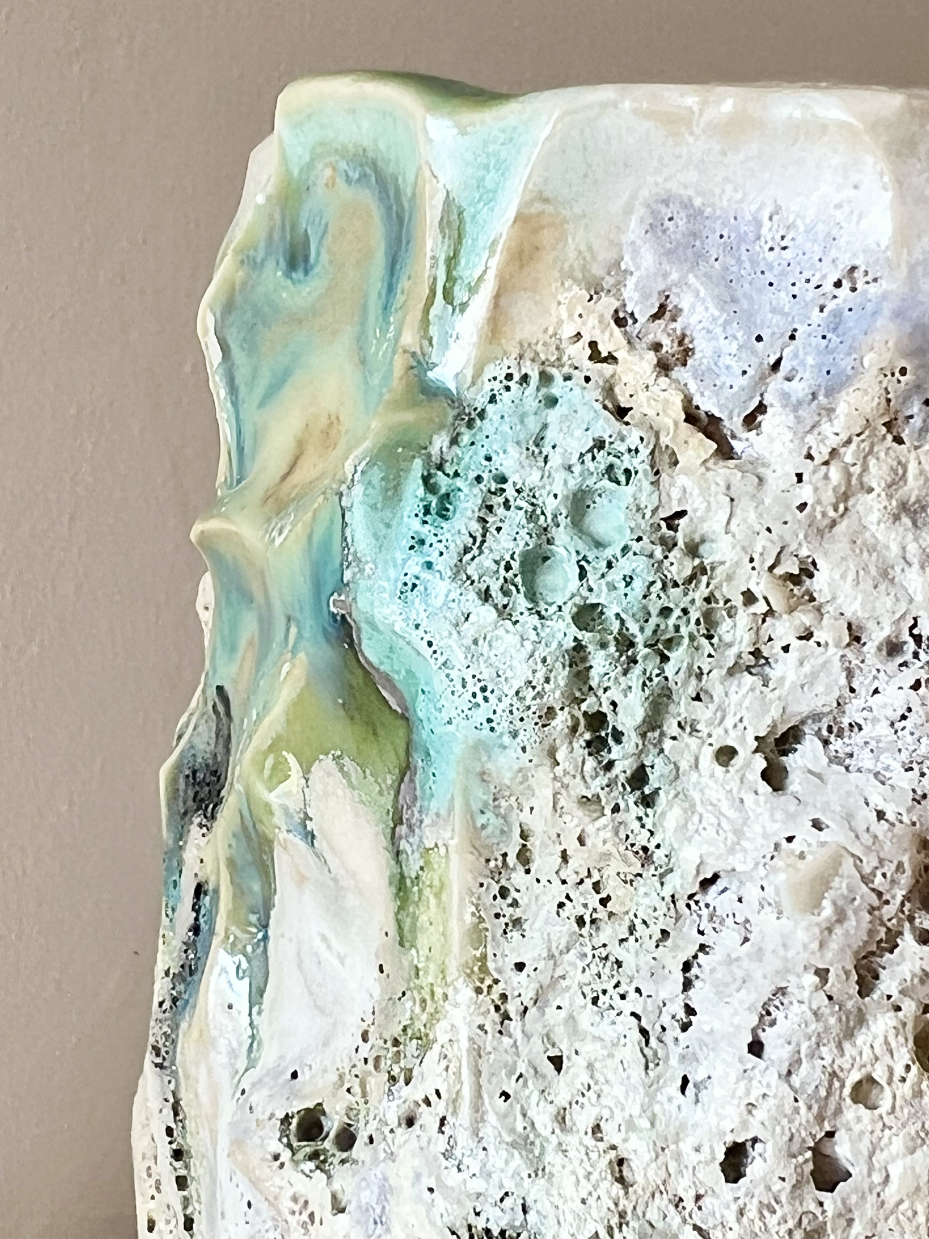 vase ~ the space in between