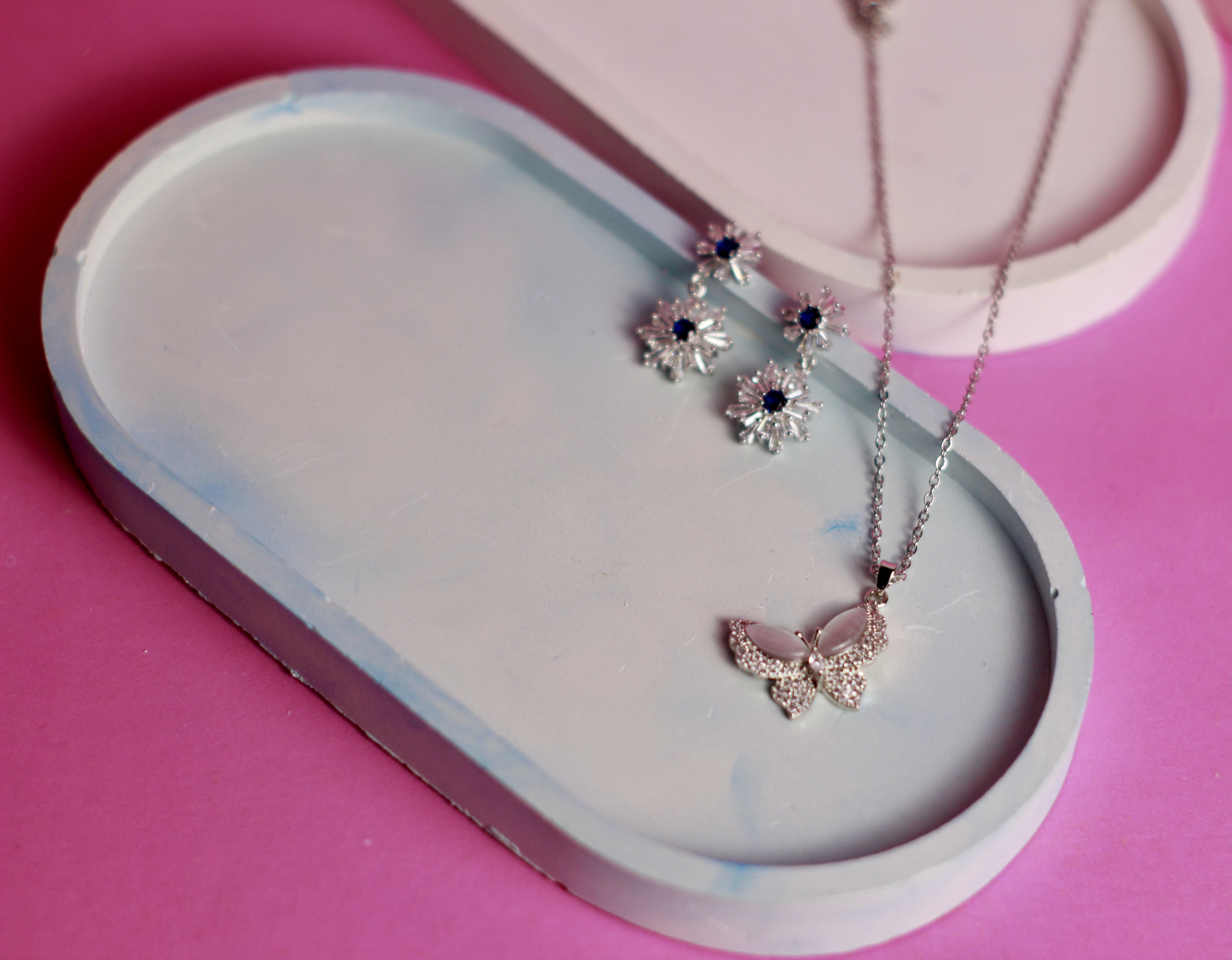Oval Tray