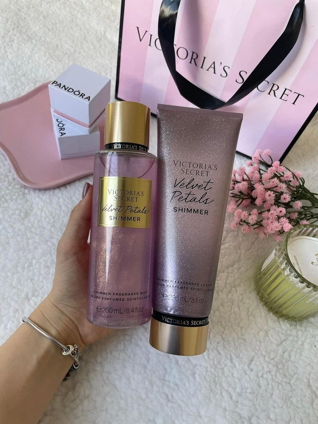 VICTORIA'S SECRET VELVET PETALS SHIMMER 