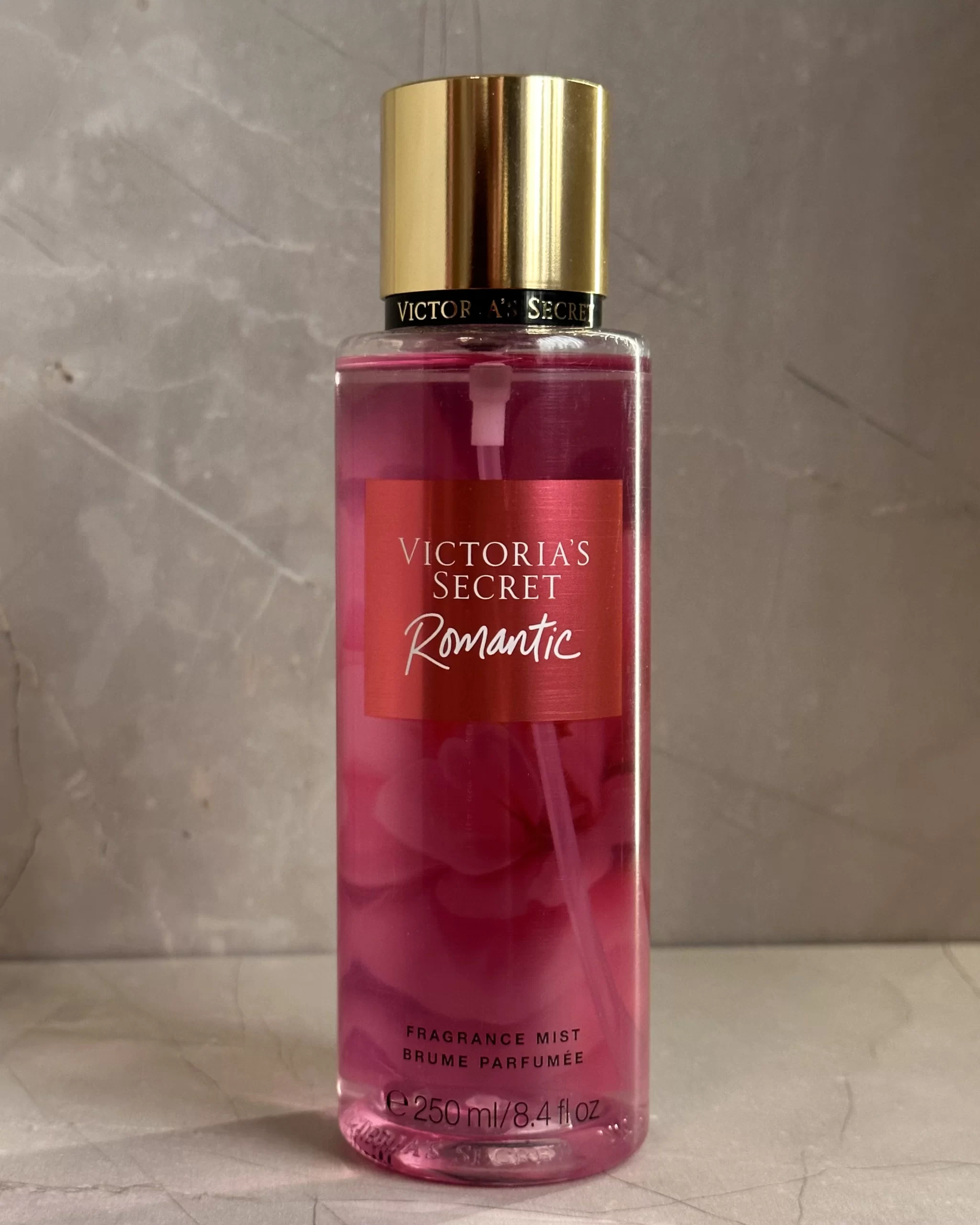 VICTORIA'S SECRET ROMANTIC