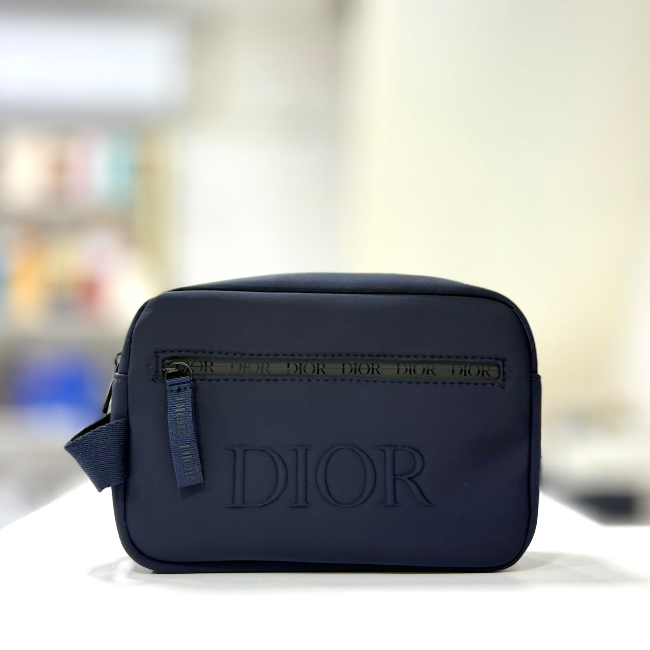 NECESER DIOR