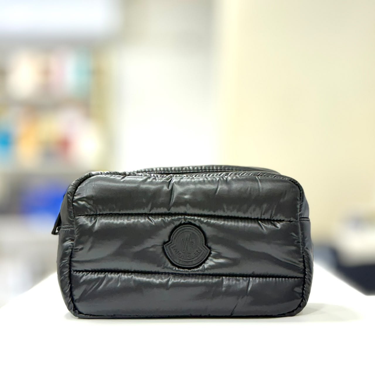 NECESER MONCLER