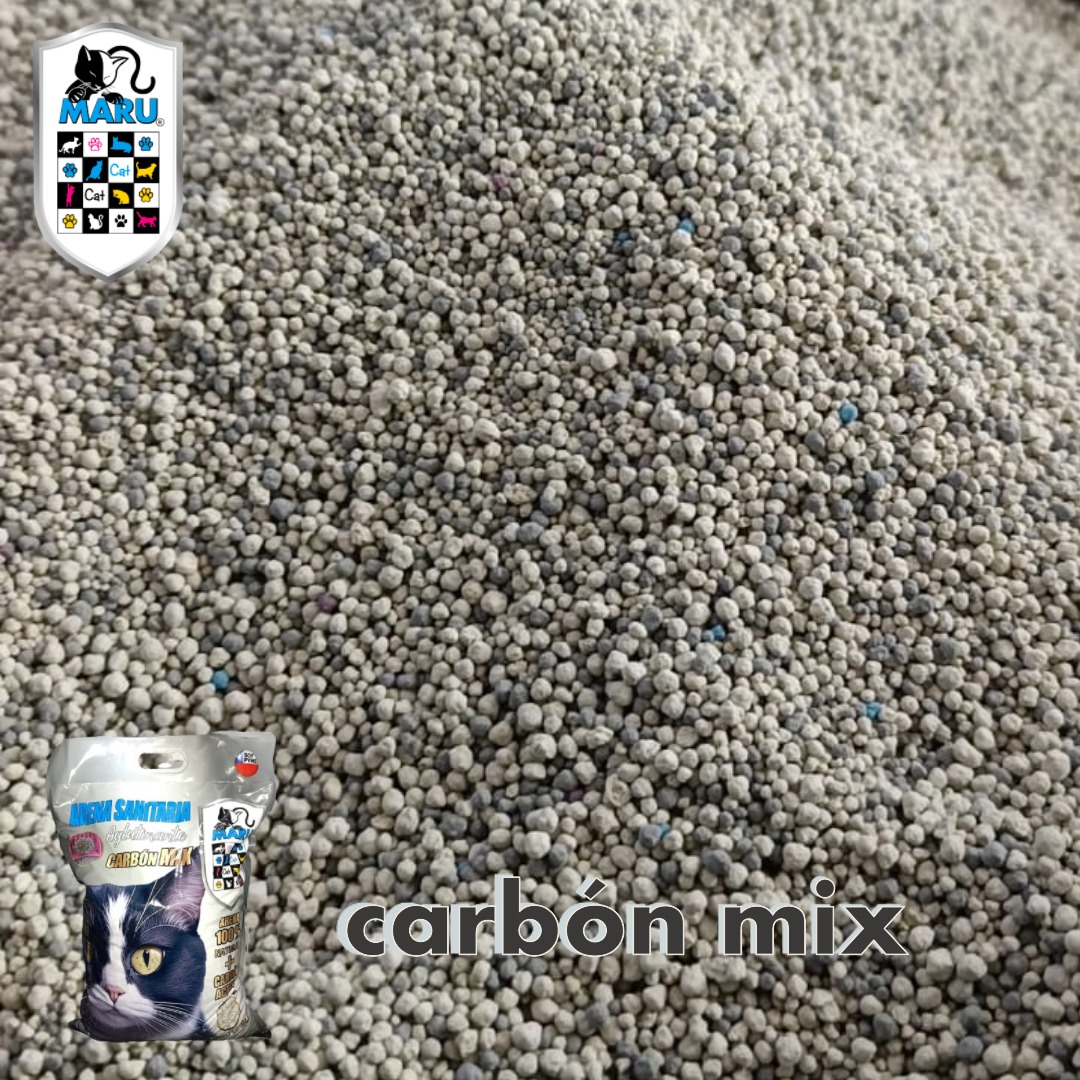 Arena sanitaria con carbón activo