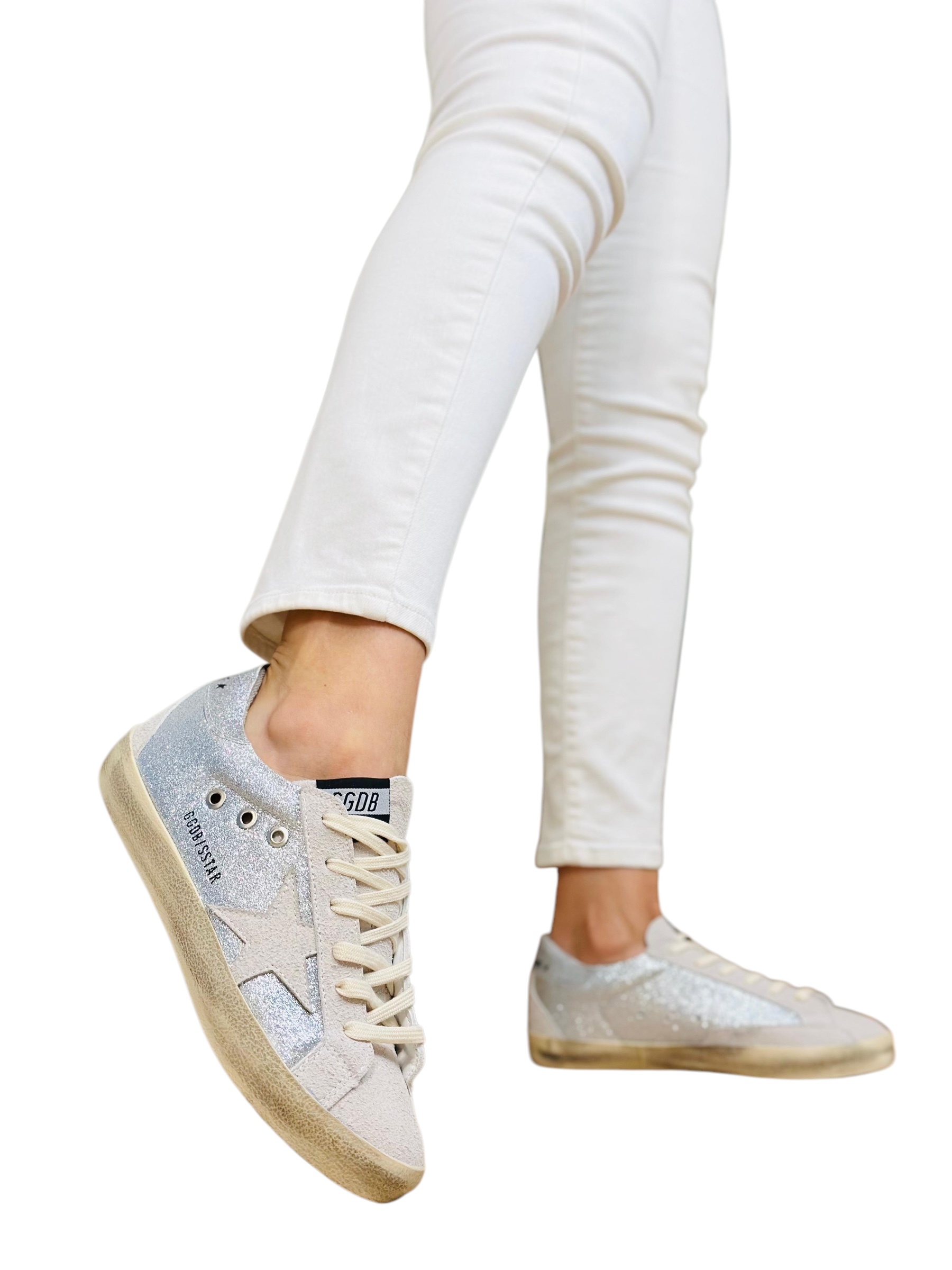 Tenis gris “Golden Goose” brillos