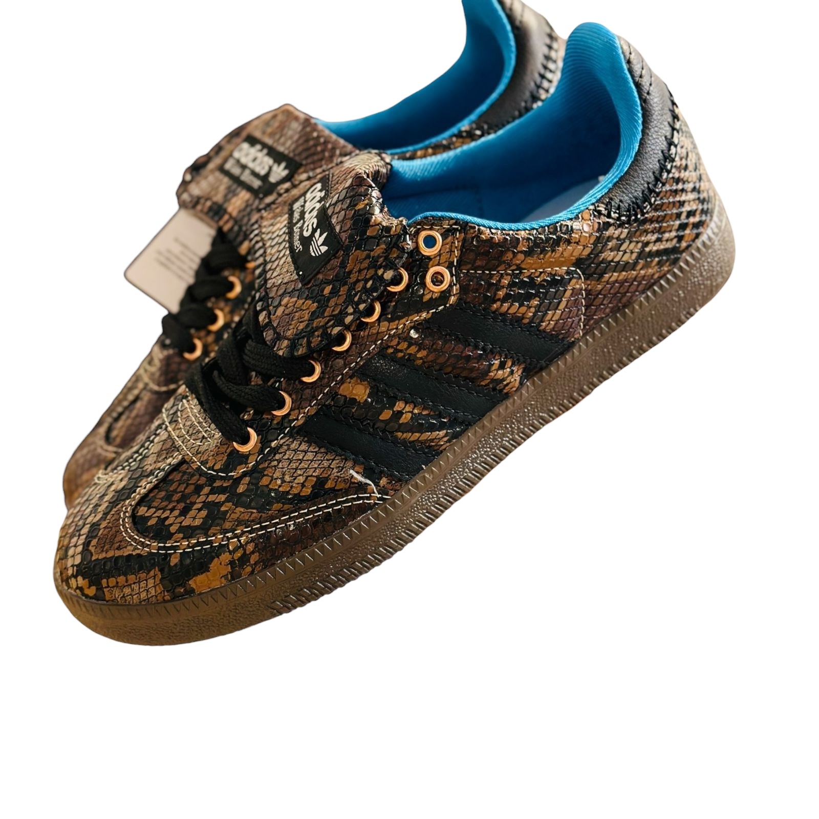 Tenis “Adidas” Animal print