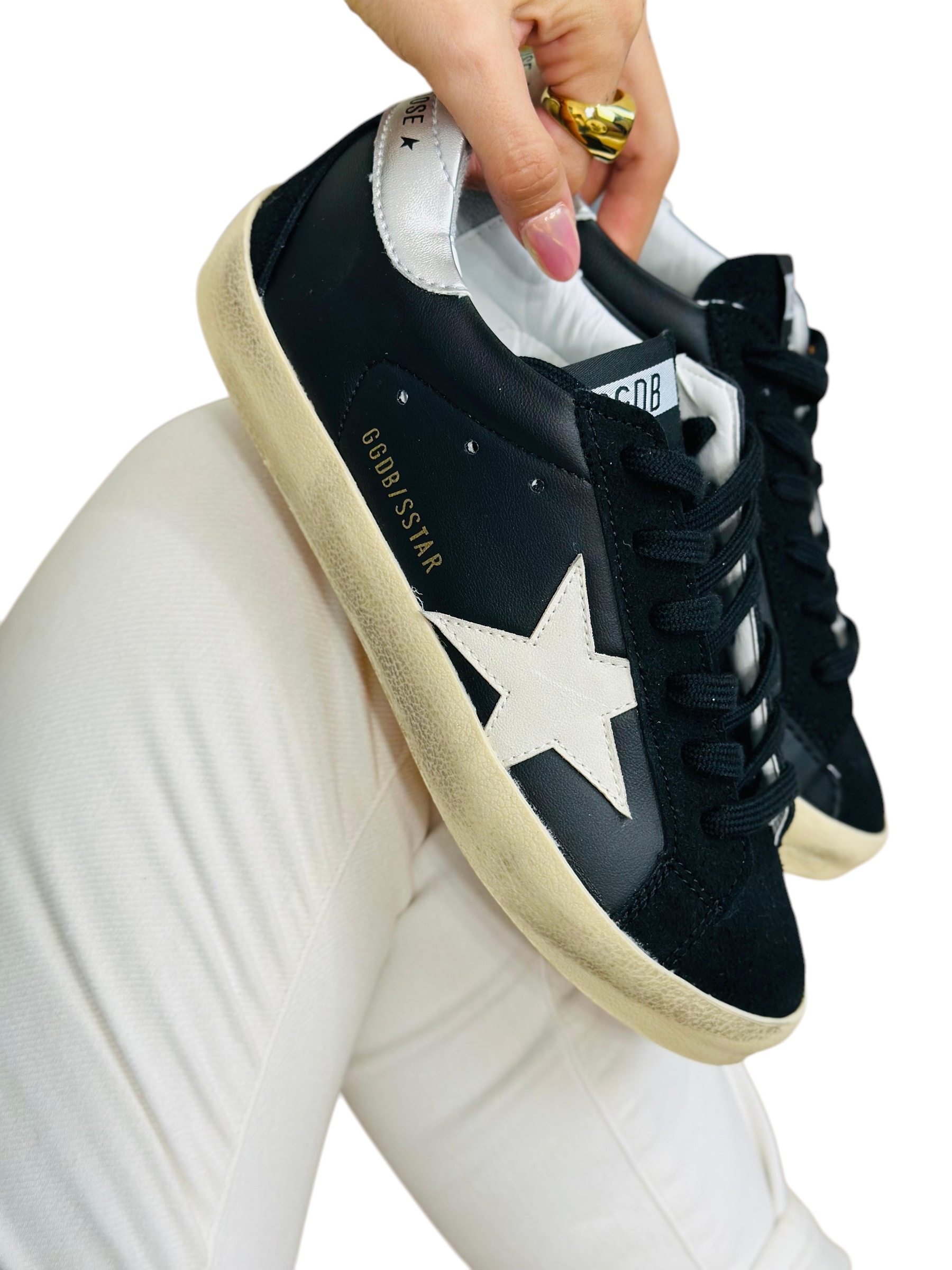 Tenis “Golden Goose” negro 