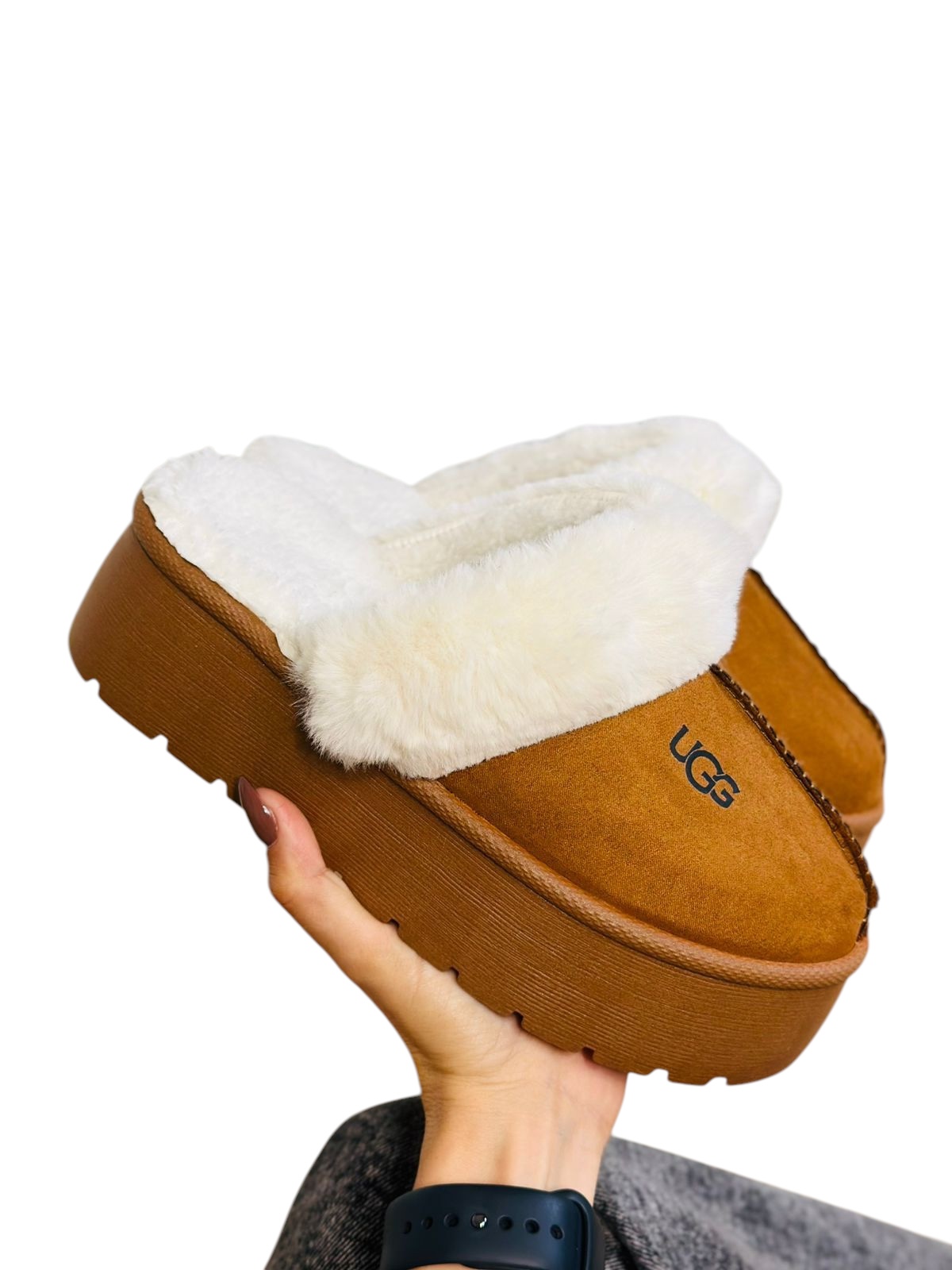 Zapatilla “UGG” Camel 