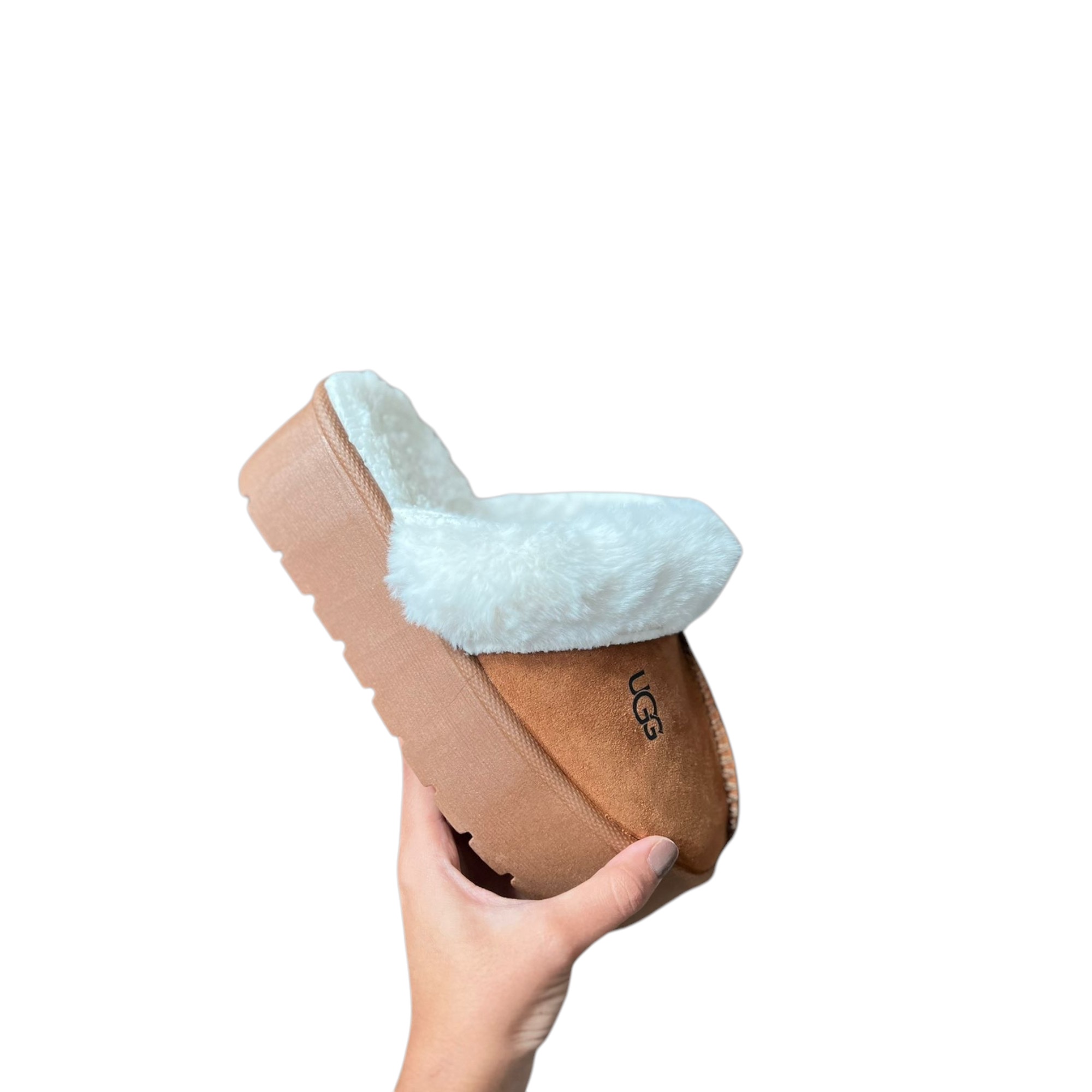 Zapatilla “UGG” Camel 
