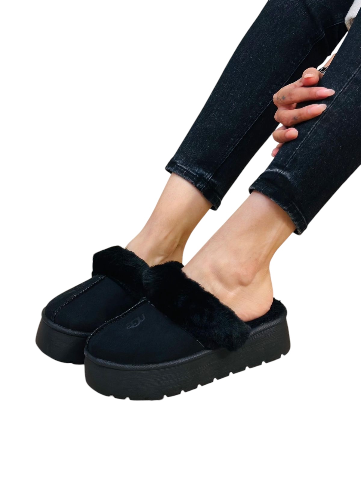 Zapatillas “UGG” de casa negro 