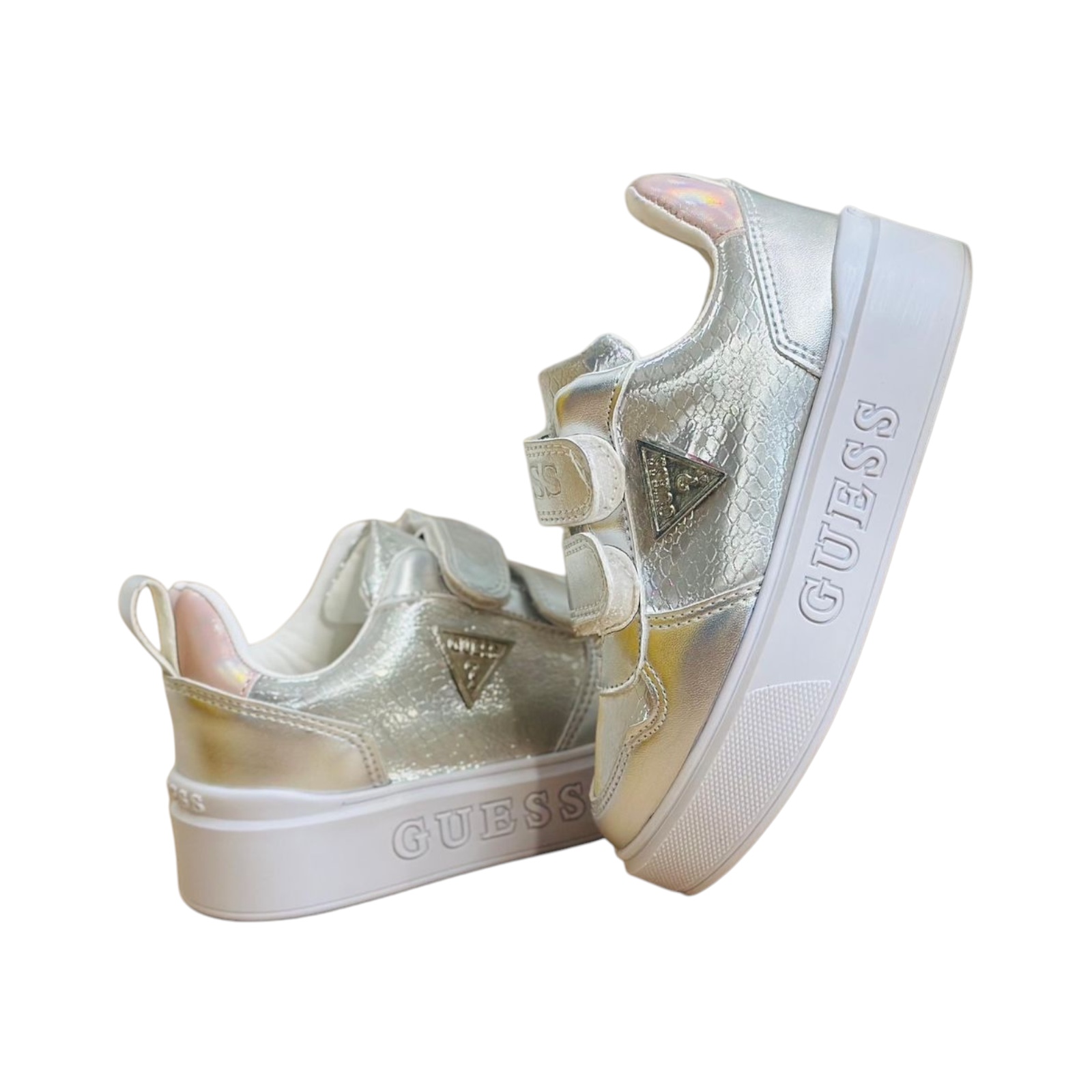Tenis “Guess” plata niños