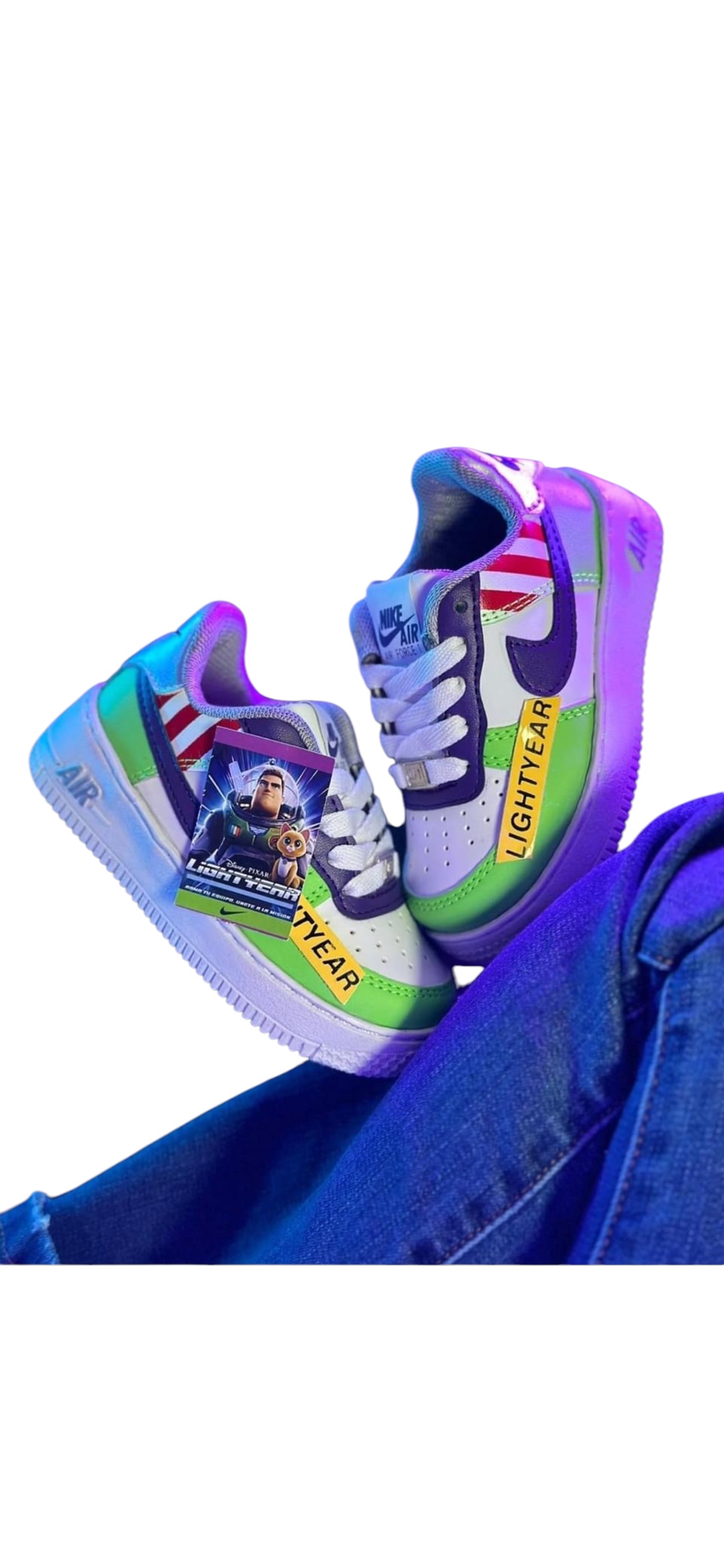 Tenis “Nike” Buzz morado niños