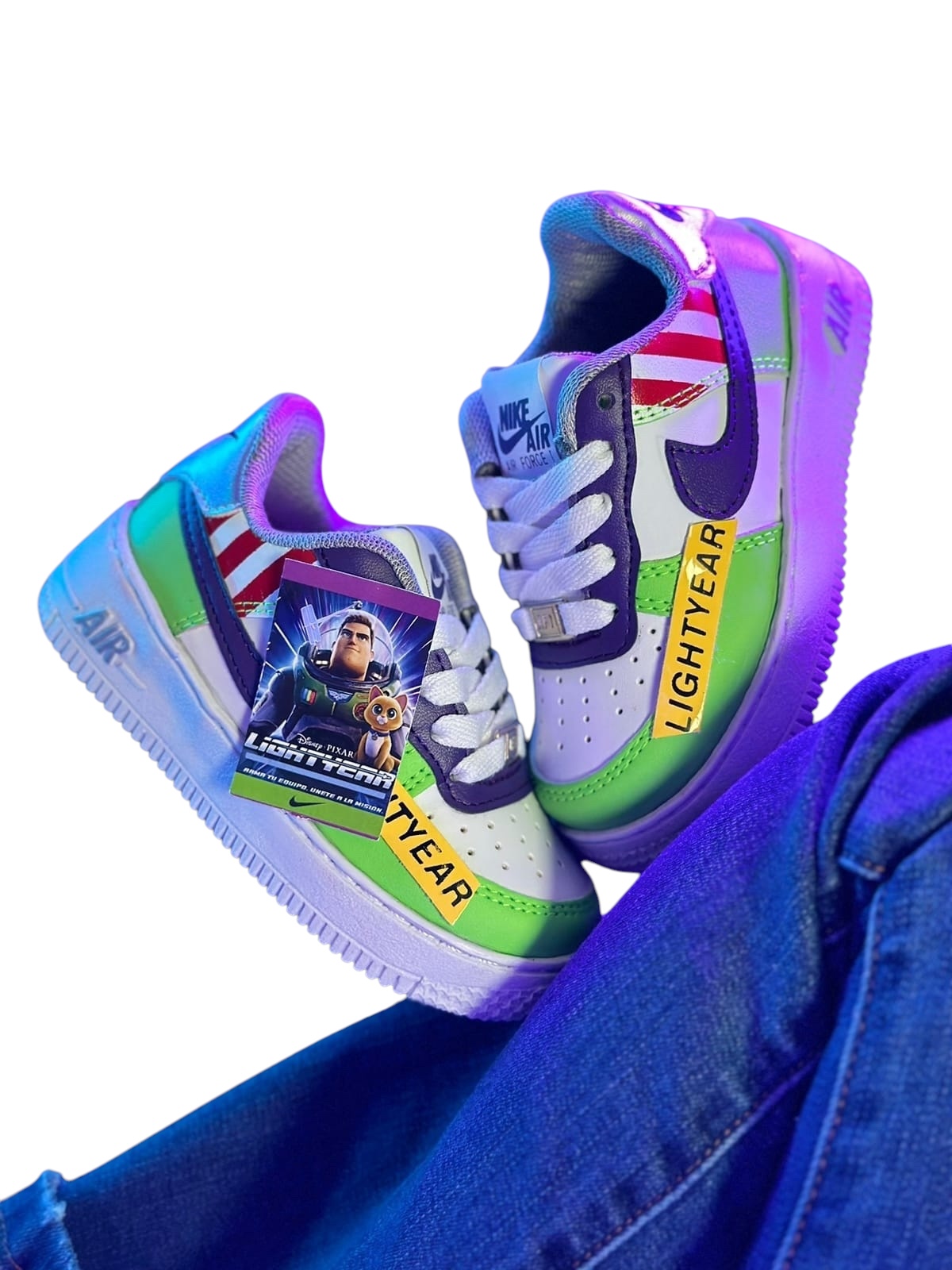 Tenis “Nike” Buzz morado niños