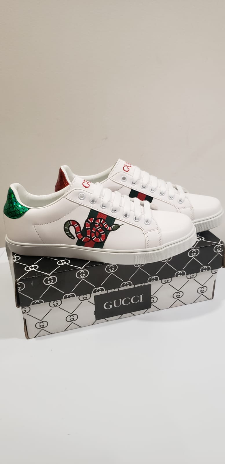 GUCCI tenis Serpiente  Bordada