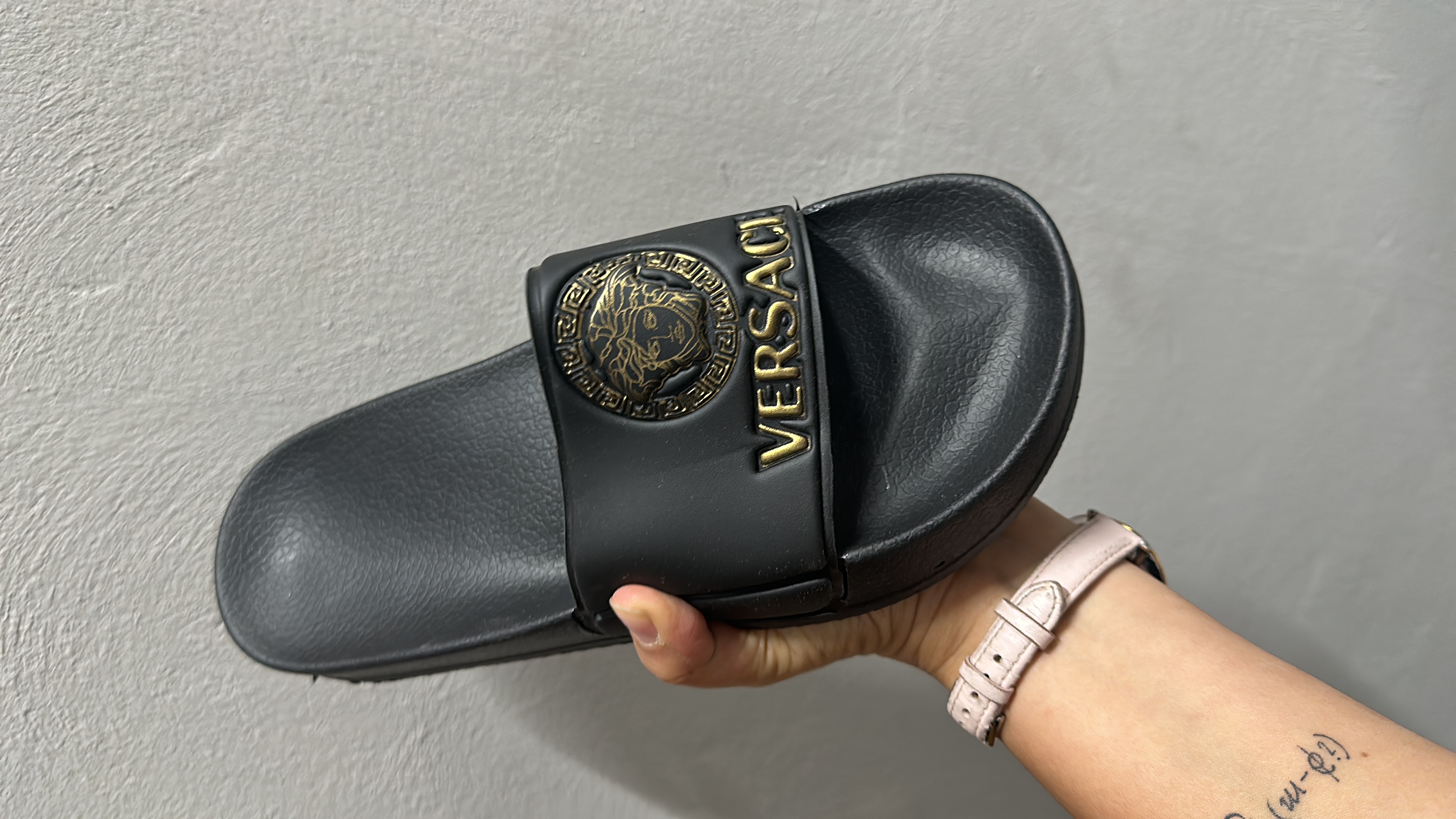 Sandalia Versace negro 