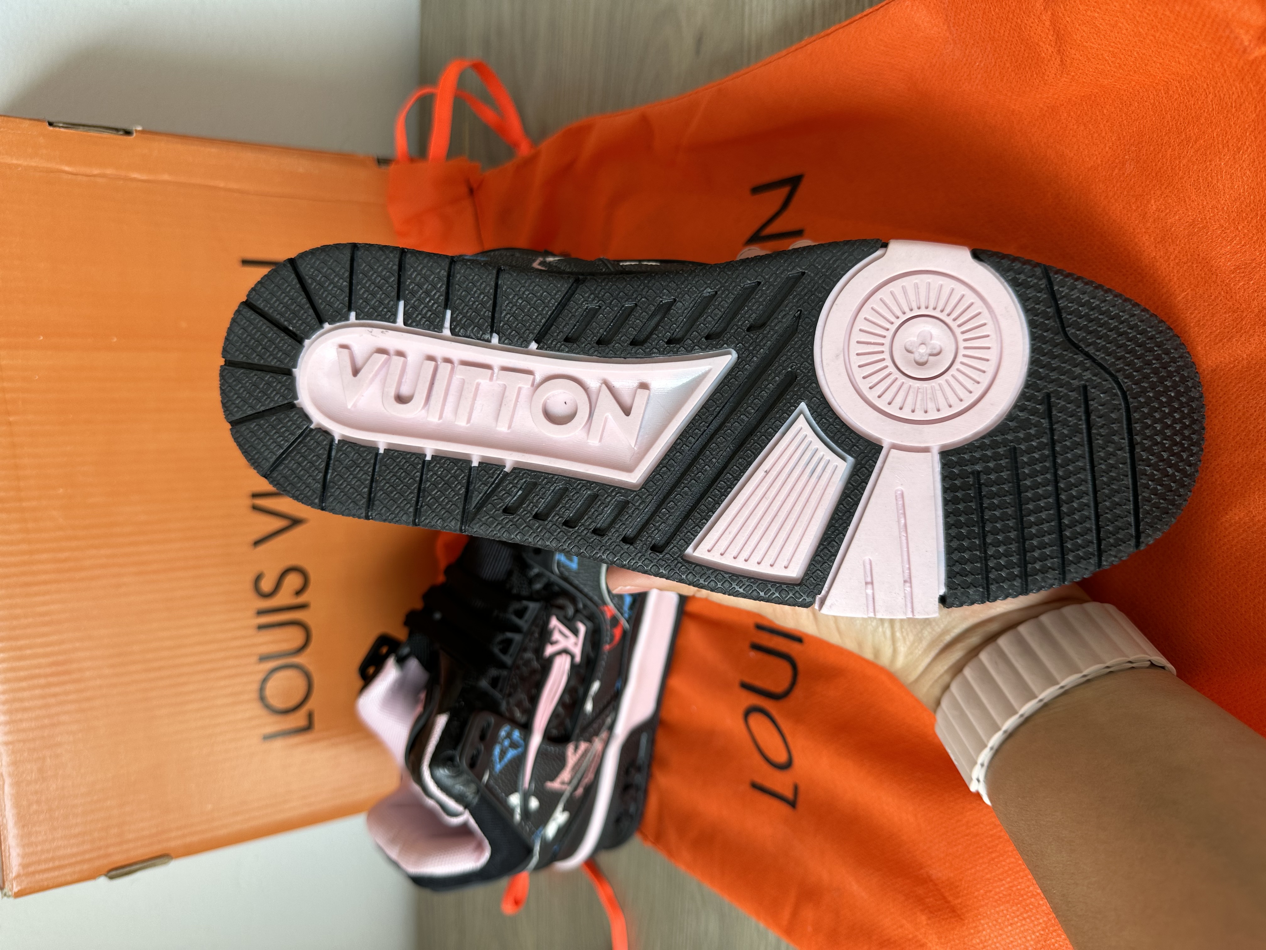 Tenis Louis Vuitton Monogram Multicolor