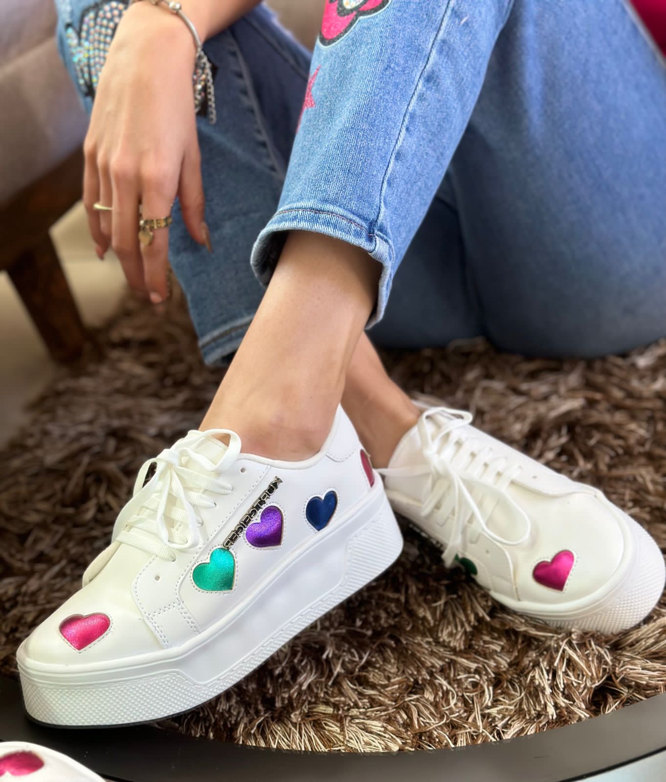 Tenis Kurt con corazones colores