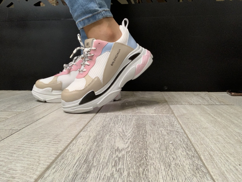 Balenciaga Triple S pastel 