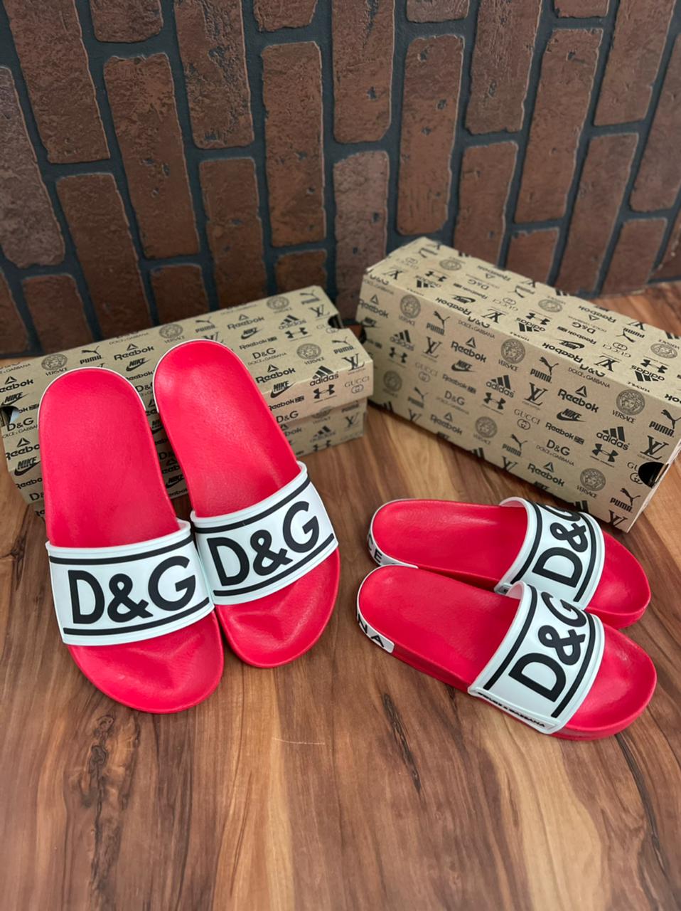 Sandalias D&G rojas
