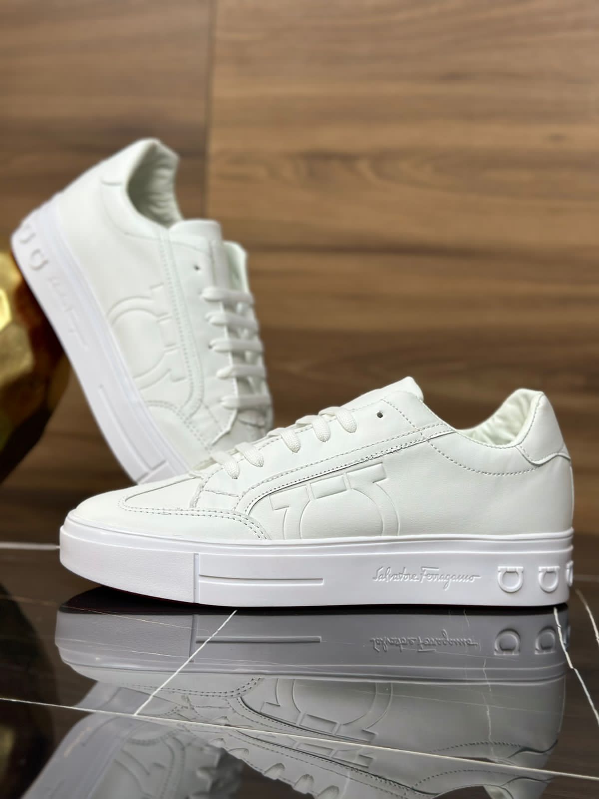 Ferragamo Blanco-rojo 
