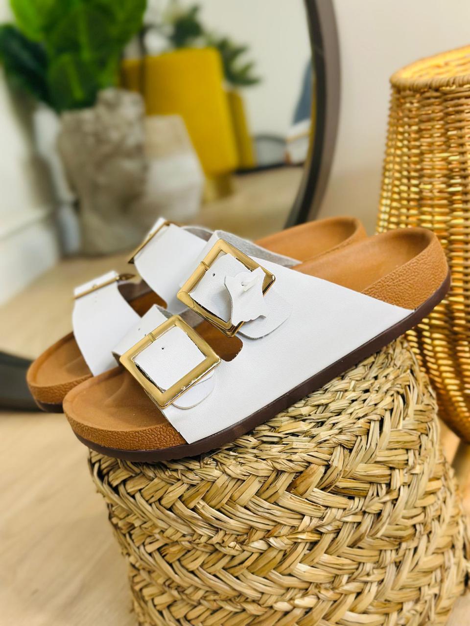 Sandalias blancas con doble hebilla piel 