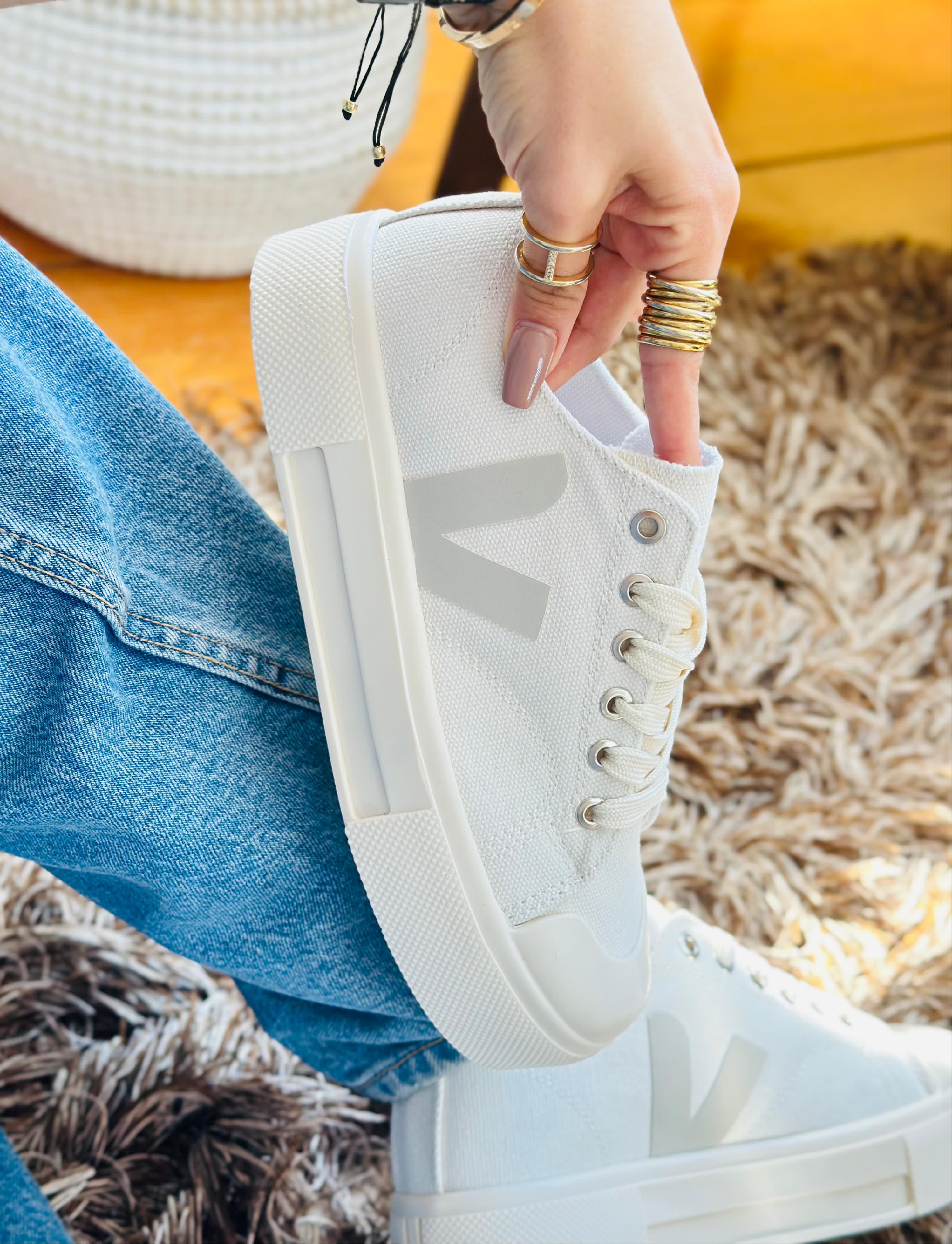 VEJA gabardina V gris