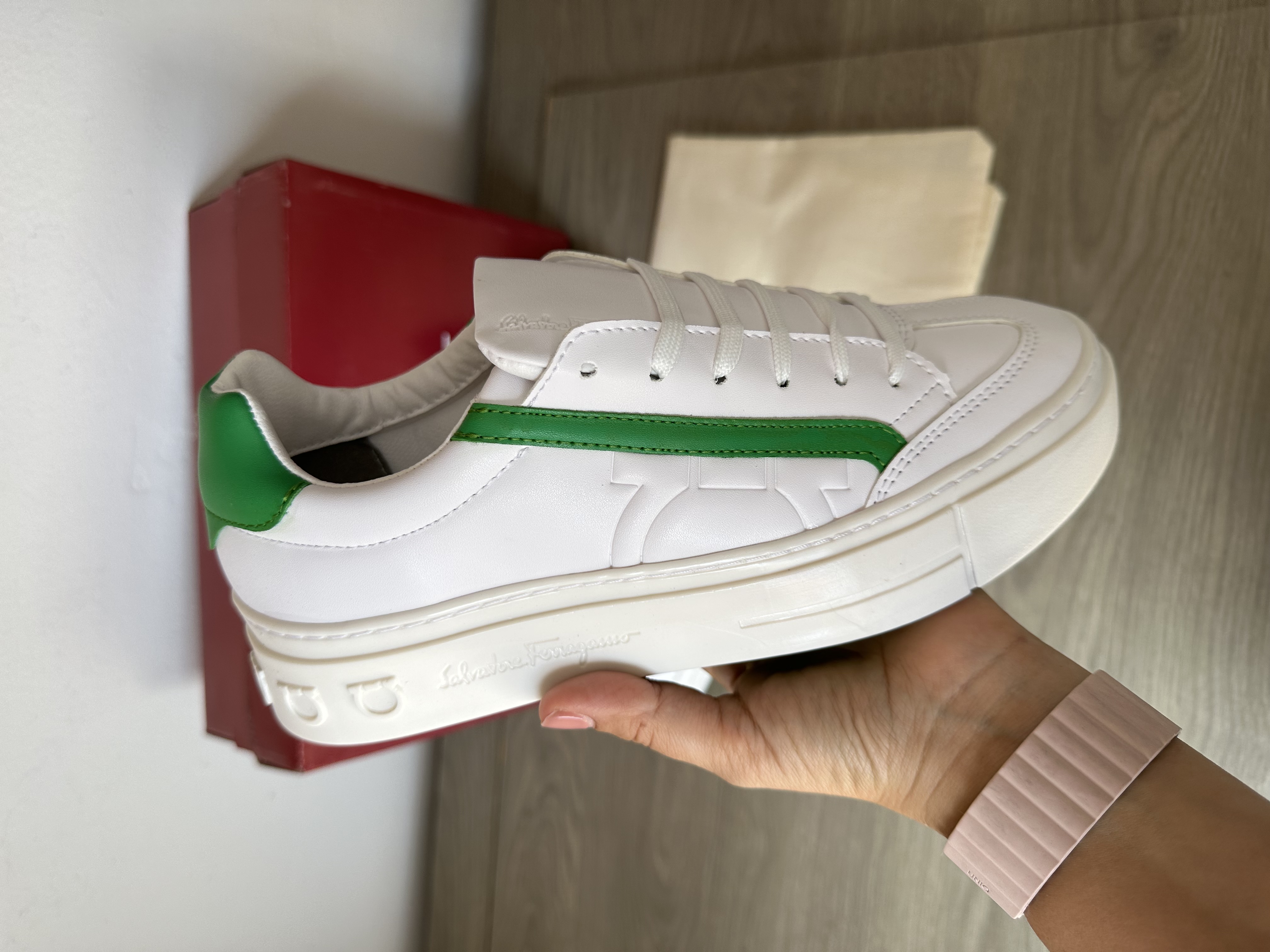 Ferragamo blanco-verde 