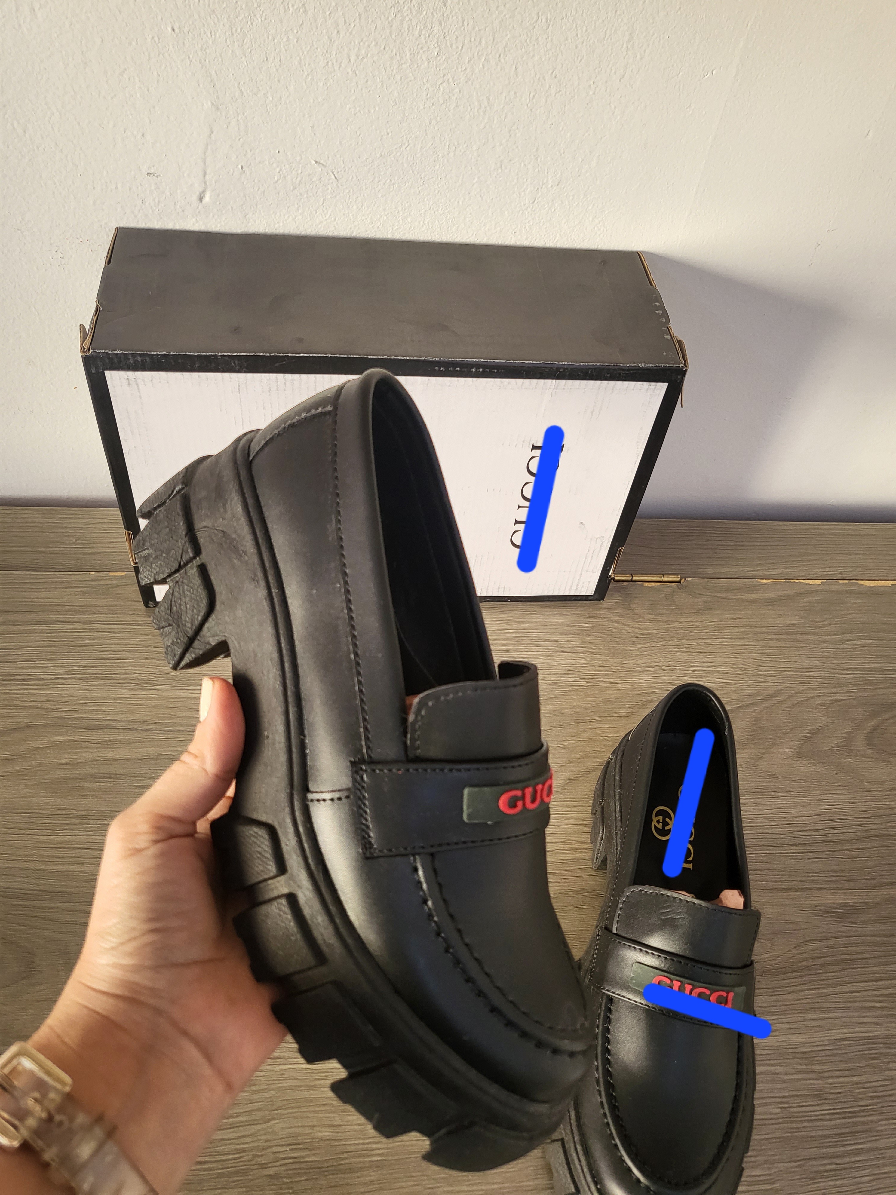 Zapatos tipo mocasín Gucci 