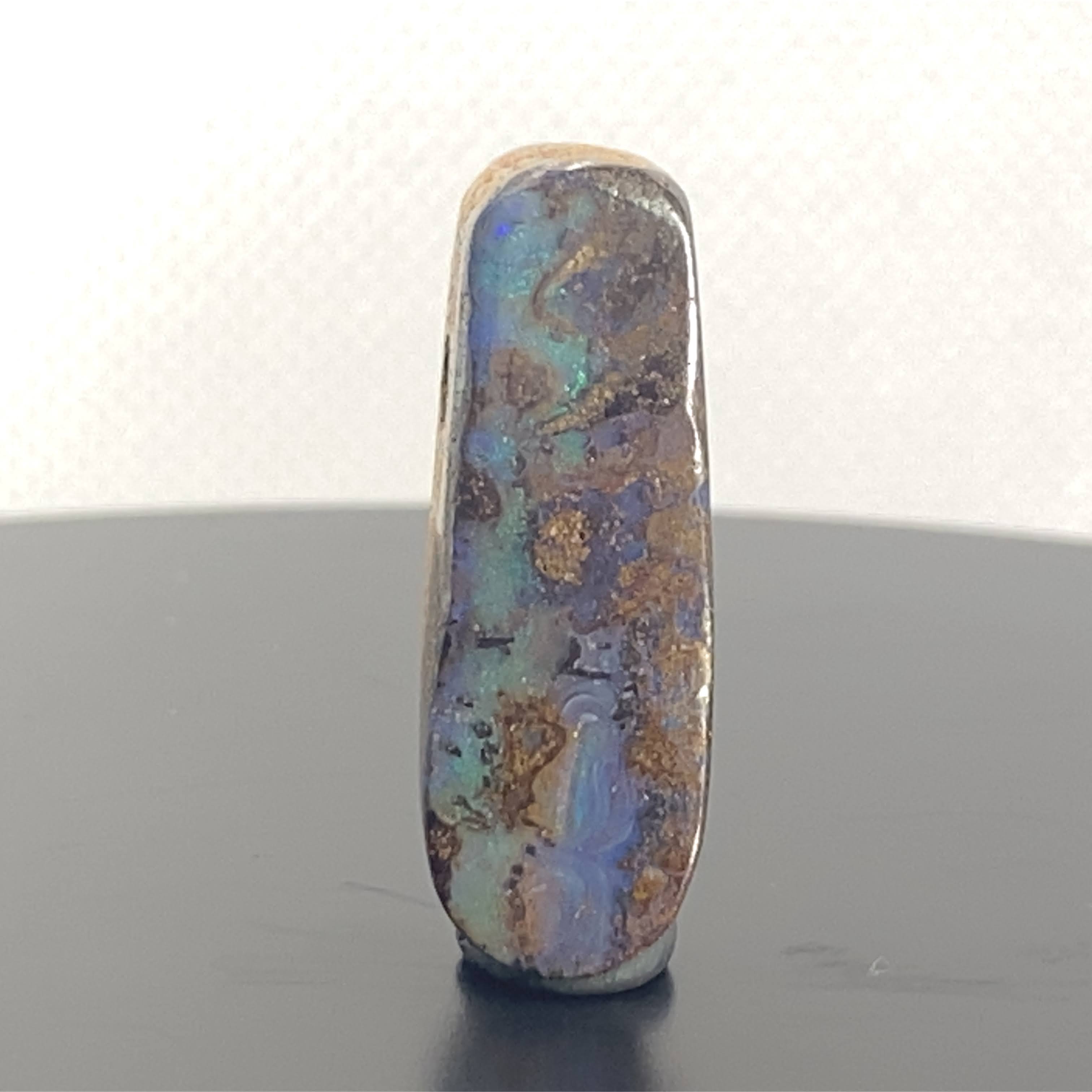 Saltwater memory, grounded light.