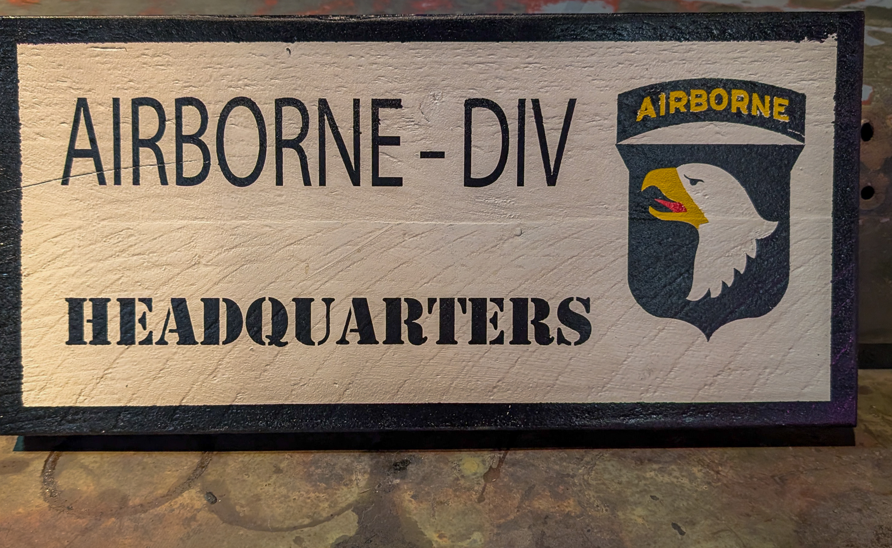 Bord 101 Airborne 40X20 CM