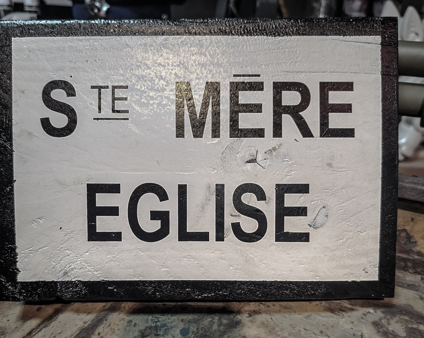 Vintage Bord S te Mère Eglise
