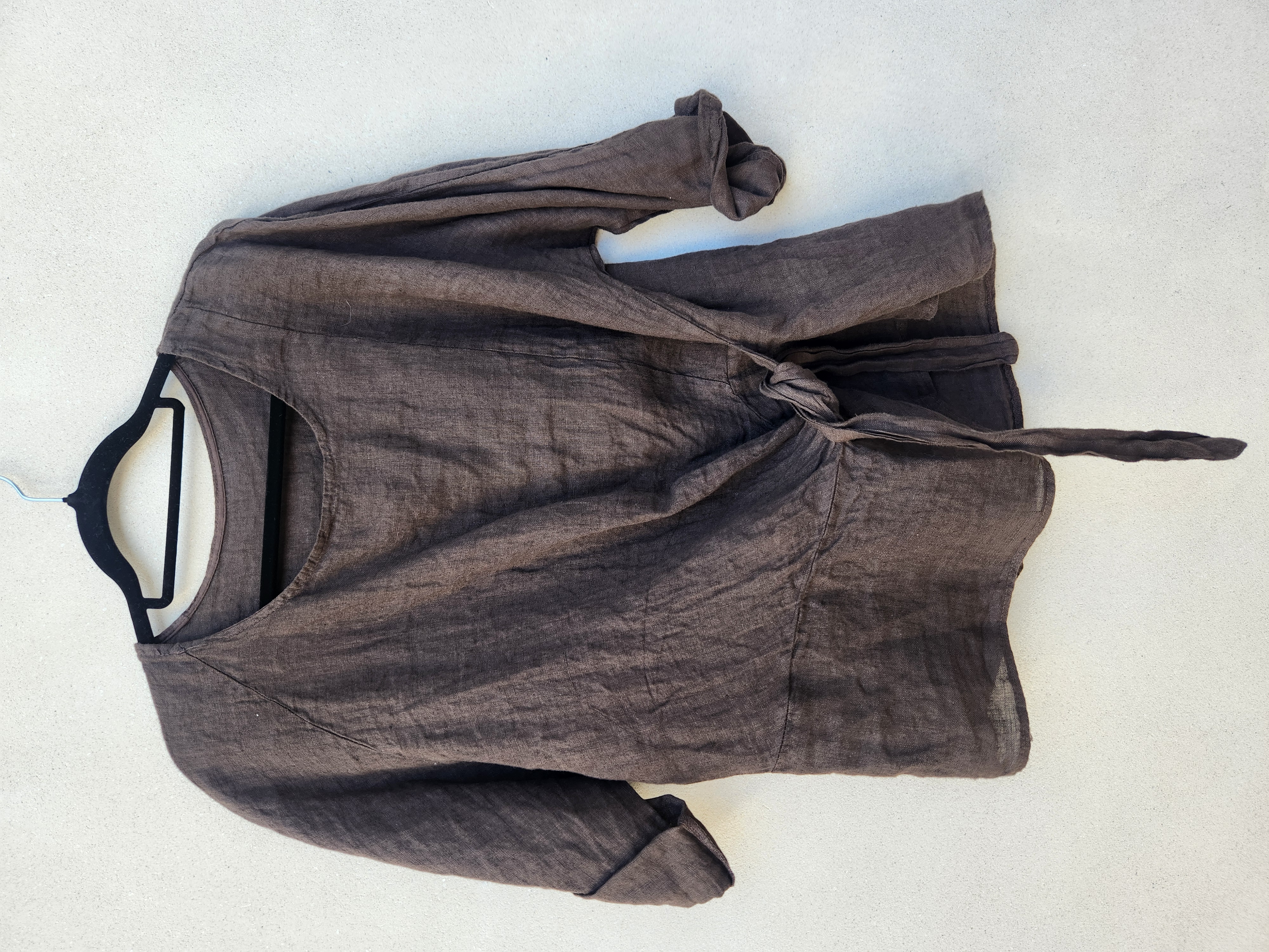 Blusa en lino marrón