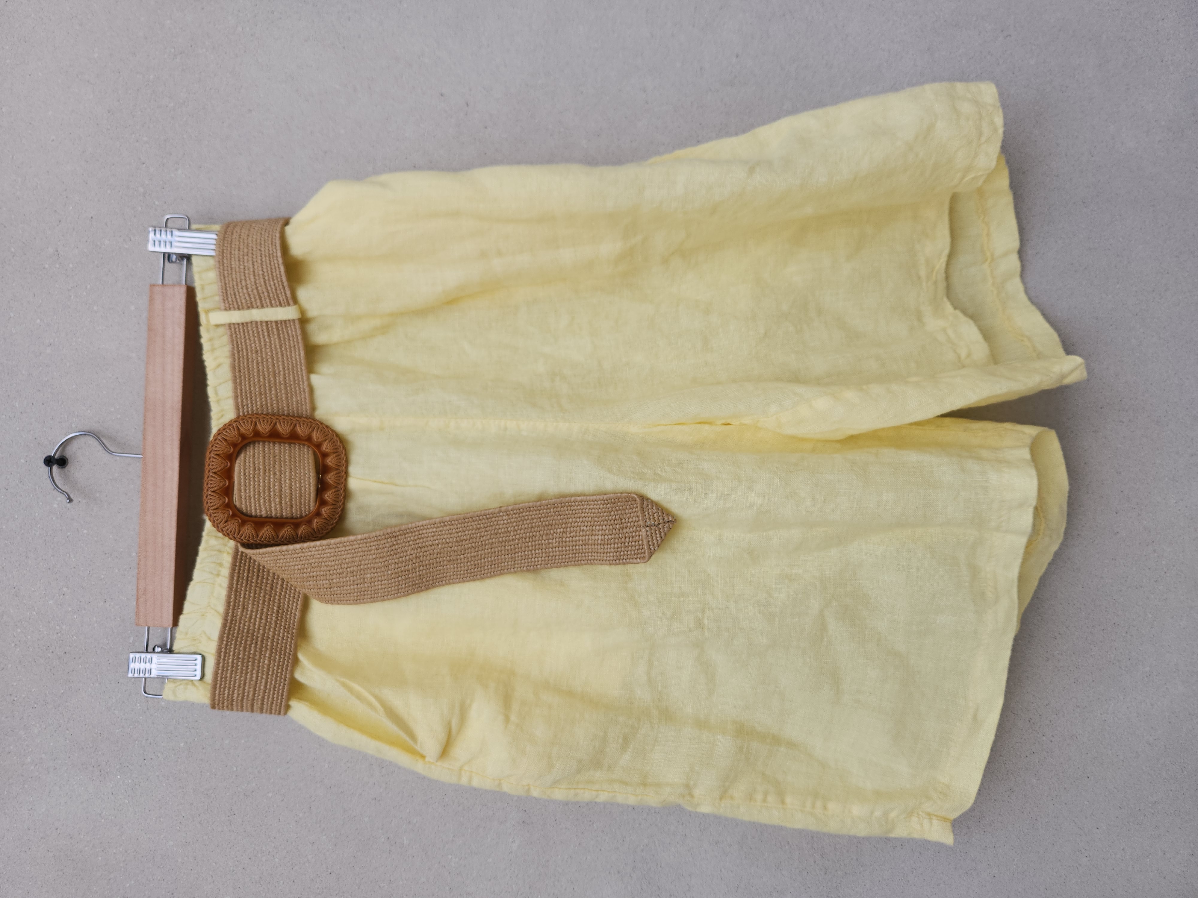 Bermuda en Lino  con cinto' Variedad de colores