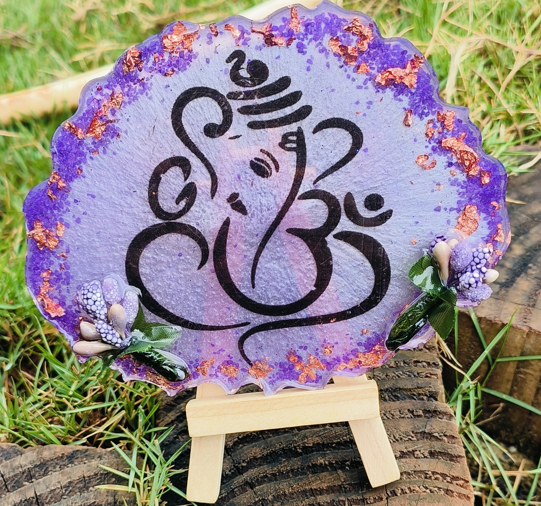 Handcrafted Lord Ganesha standy frame . 
