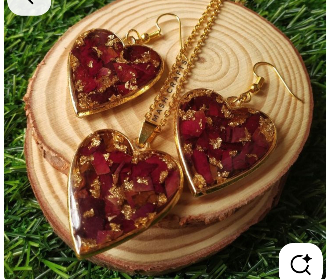 rose pendents   with earings.