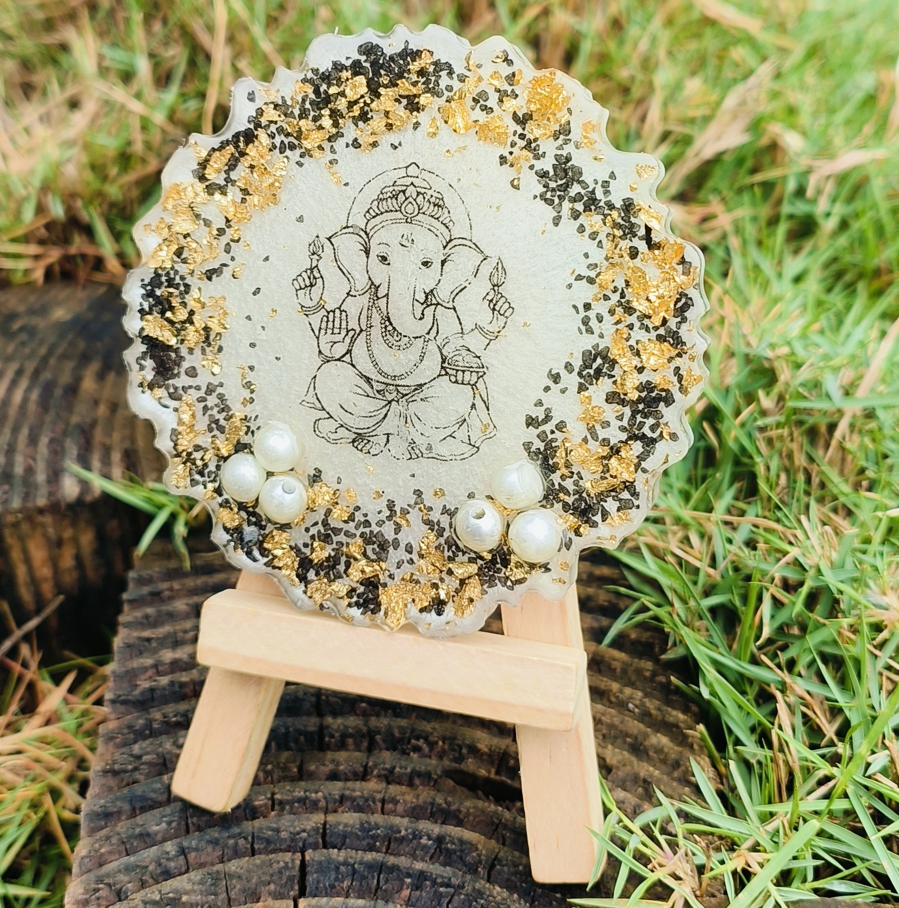 Handcrafted Lord Ganesha standy frame . 