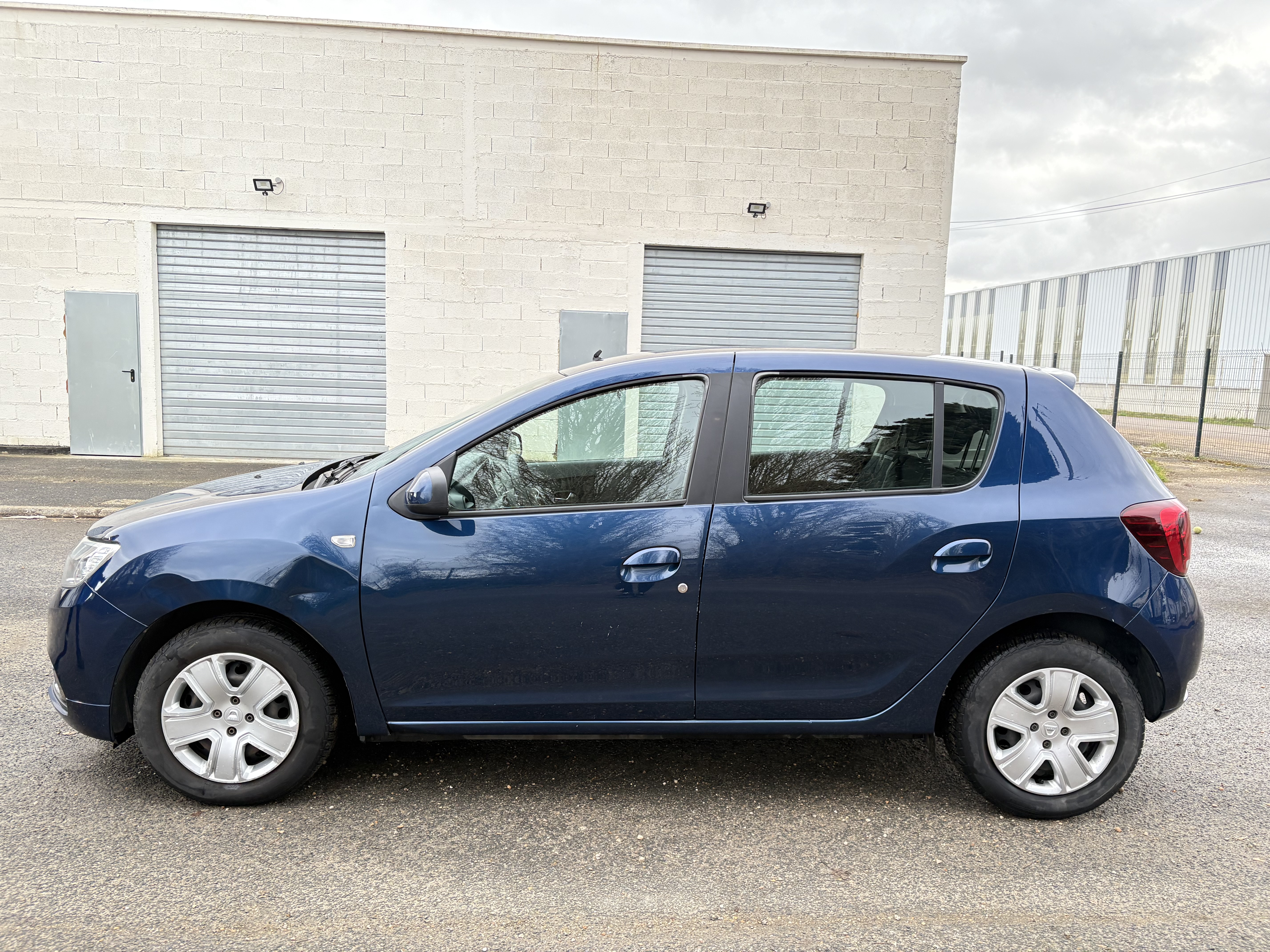 VENDU - Dacia Sandero Lauréate 1.0 sce 75cv